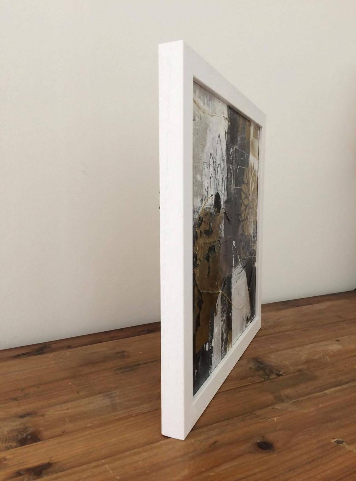 Filo d'oro 3
da Jessica Brown
33 x33 cm
Tecnica mista su tavola
Telaio in legno bianco sporco

Per molto tempo sono stato affascinato dalla storia orientale del 