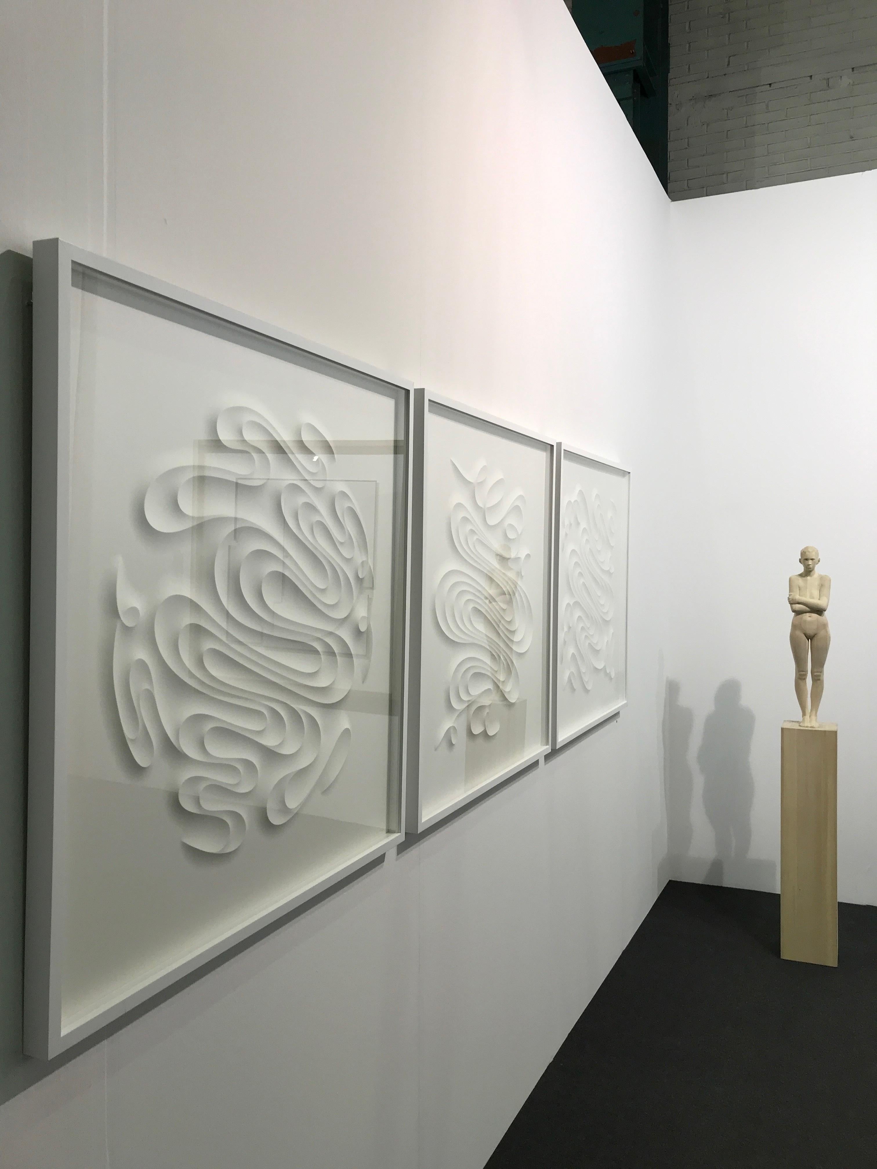 FESCOMX - curvature sculpture embossing on arches paper - white minimalist  - Sculpture by Jacinto Moros