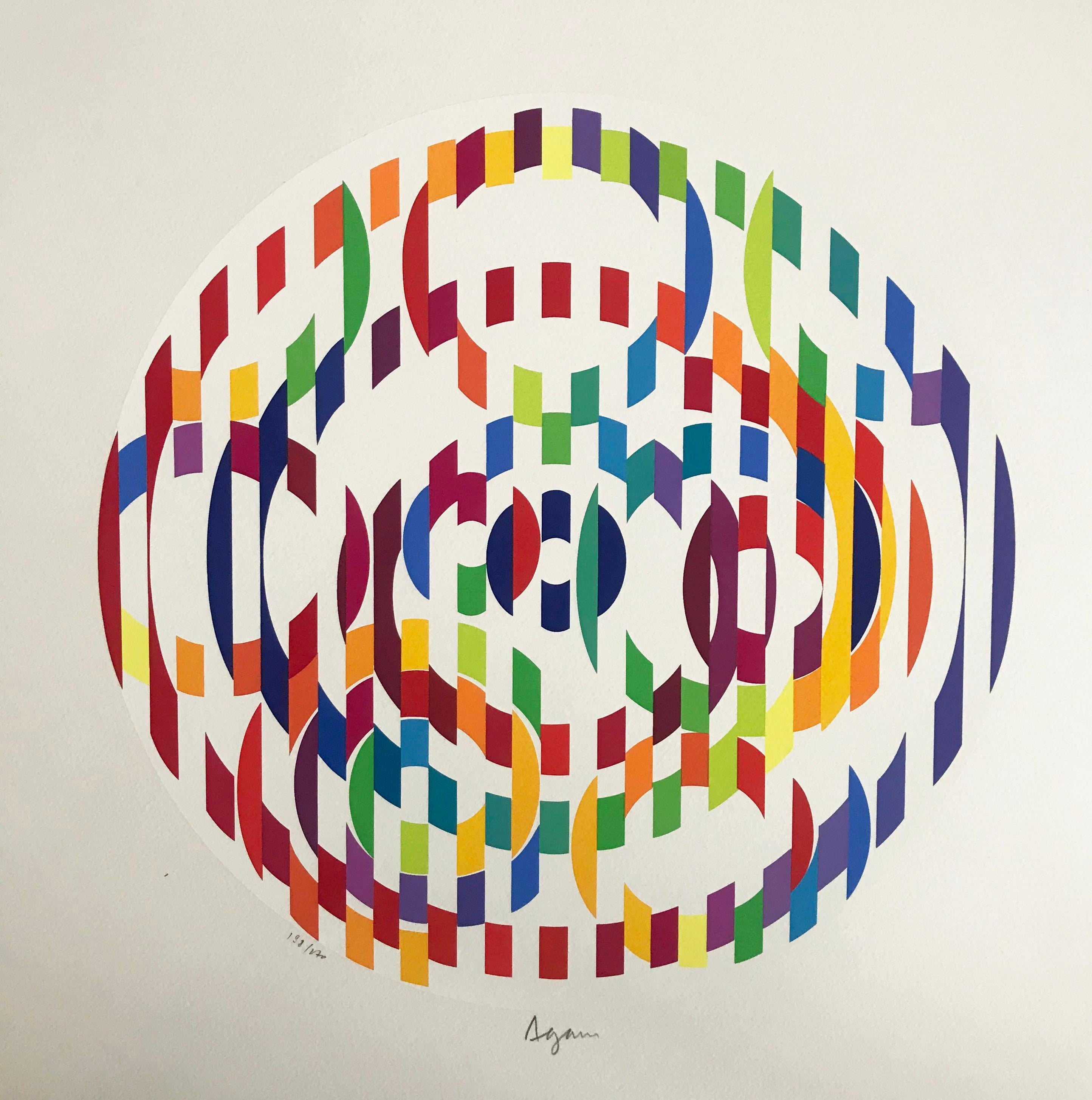 Yaacov Agam
Lithograph
"Magic circle"
Circa 1976
Signed by the artist in pencil 
Numbered in pencil 198/270
Perfect condition
38 x 38 cms
890 euros