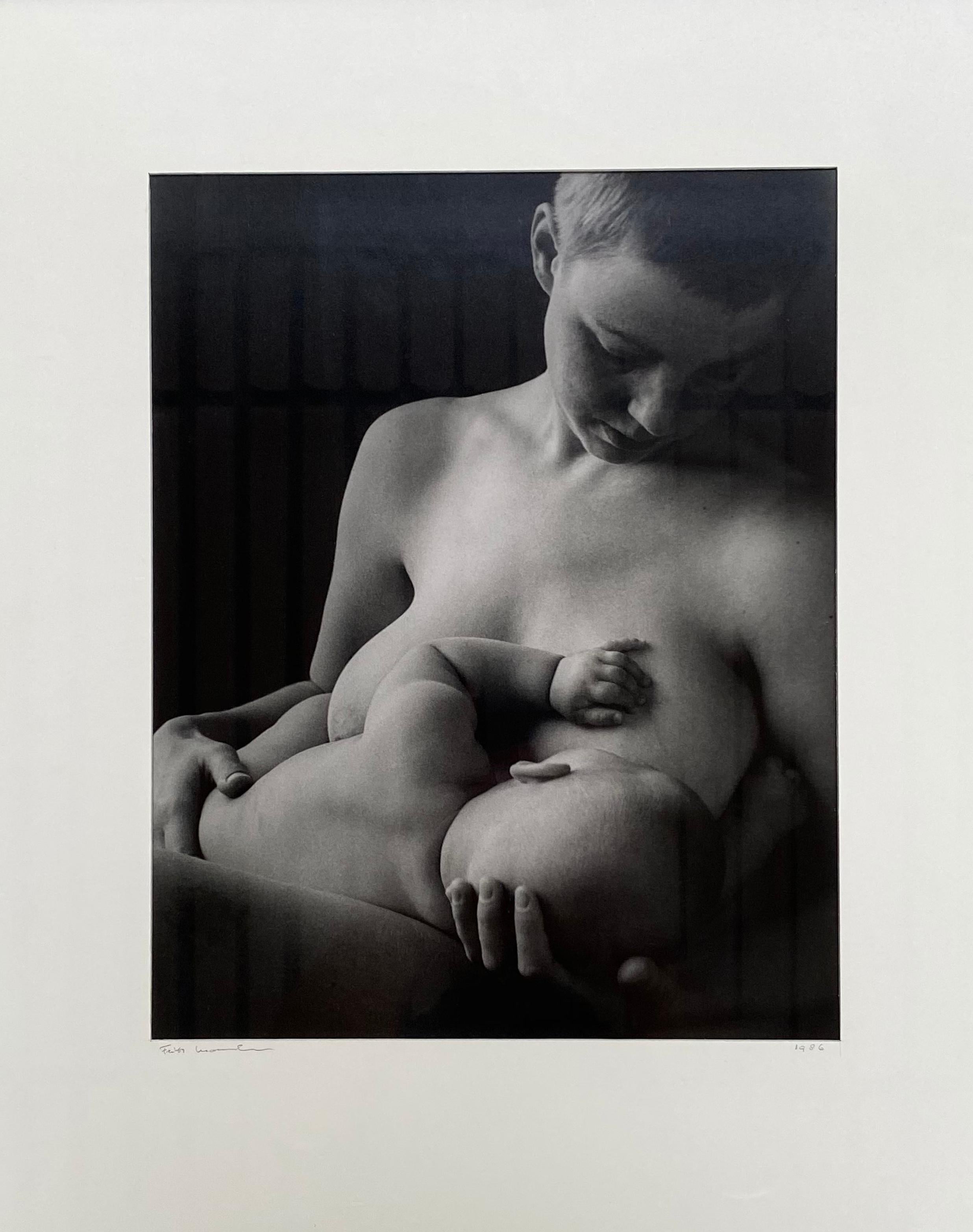 Fritz Monshouwer Black and White Photograph - Fritz monshouwer Mother and child 1986