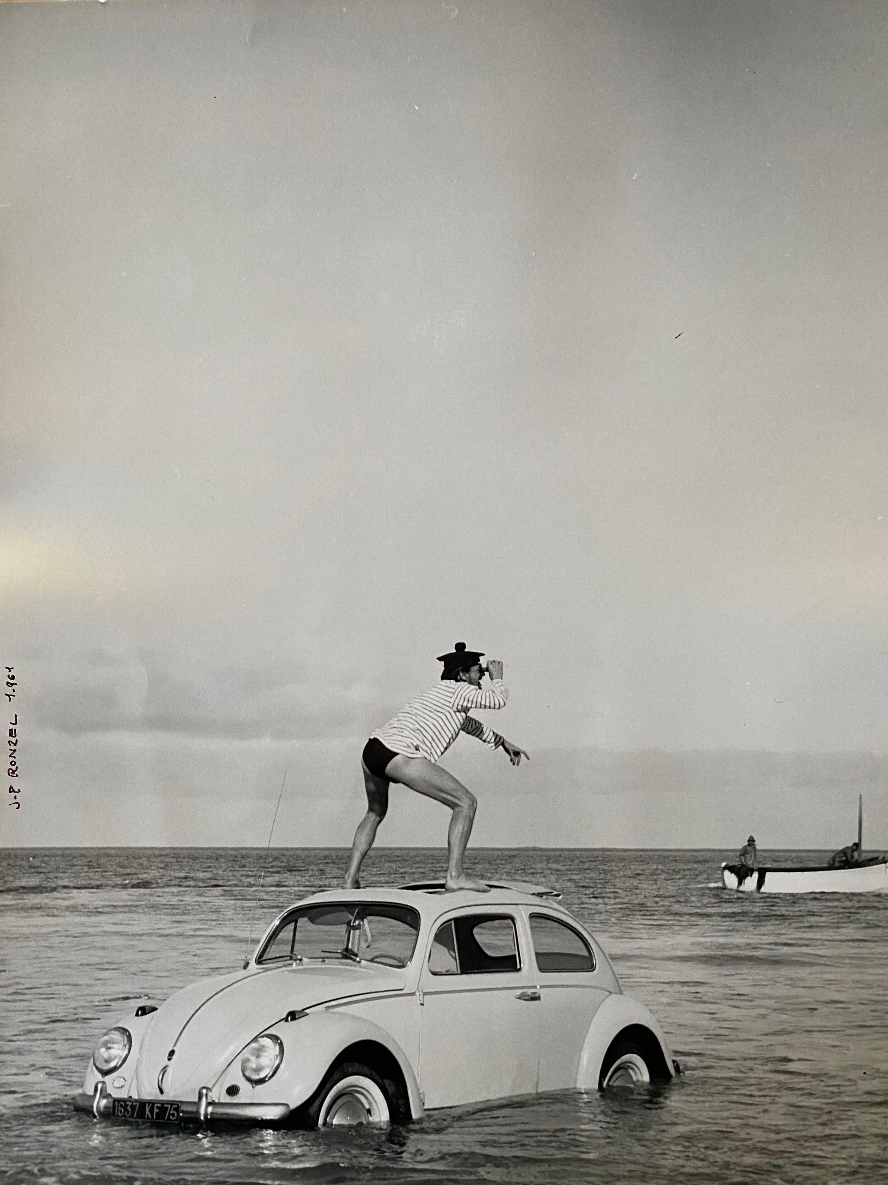 Jean pierre Ronzel Black and White Photograph - Jean-Pierre Ronzel  "The ladybird and the sailor"