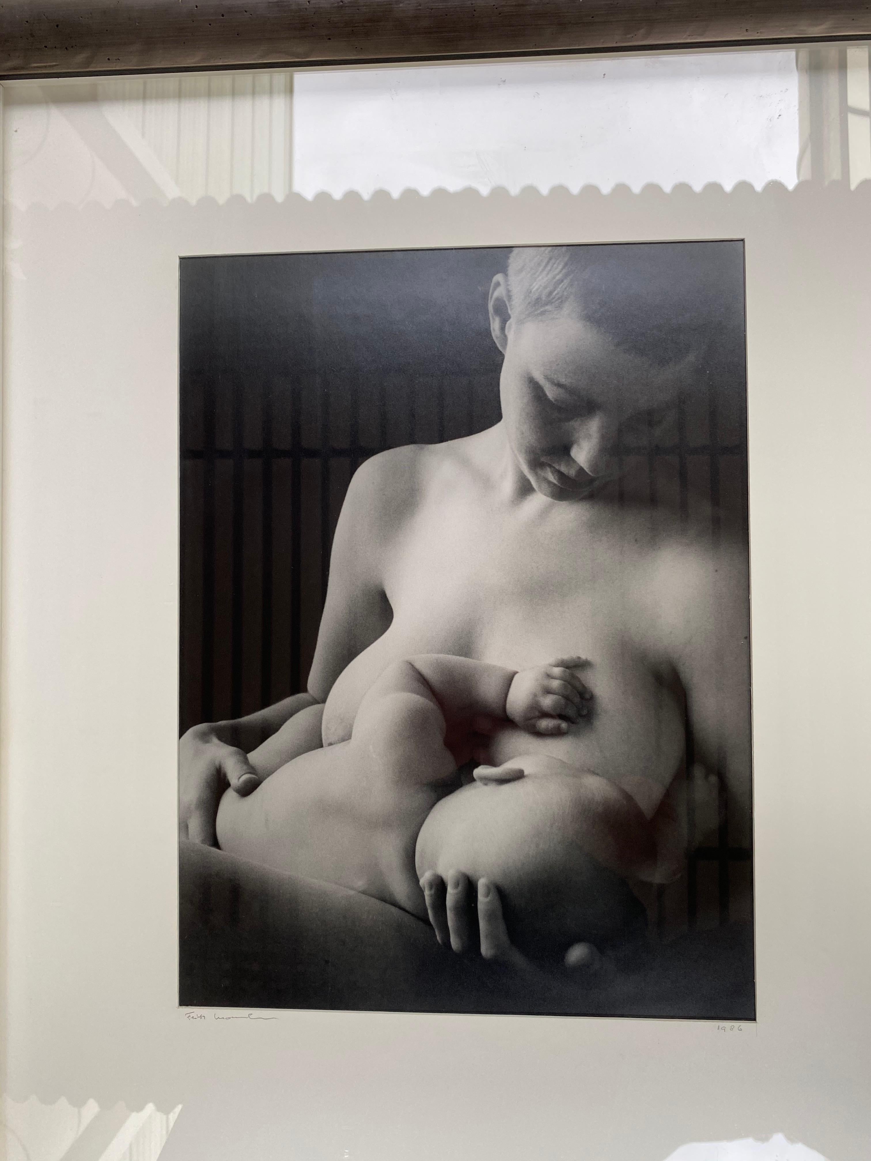 Fritz monshouwer Mother and child 1986 - Photograph by Fritz Monshouwer