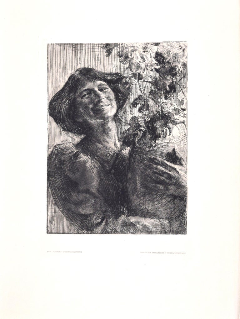Junge Frau mit Blumenvase (Young Woman with a flower vase)  is a wonderful black and white etching with aquatint and drypoint interventions on cream-colored paper, realized in 1910 by the artist Karl Koepping. Published by Gesellscaft für