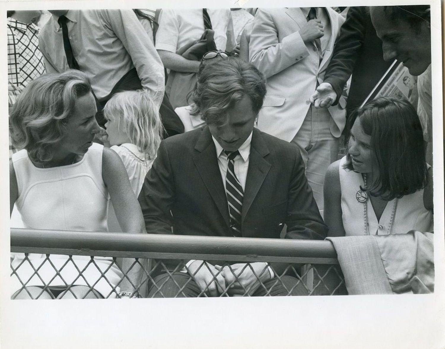 Ethel, Joe und Kathleen Kennedy – Vintage-Foto von Frank Teti – 1960er Jahre