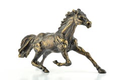 Sculpture en bronze - Cheval en train de courir par C. Mongini - 1970