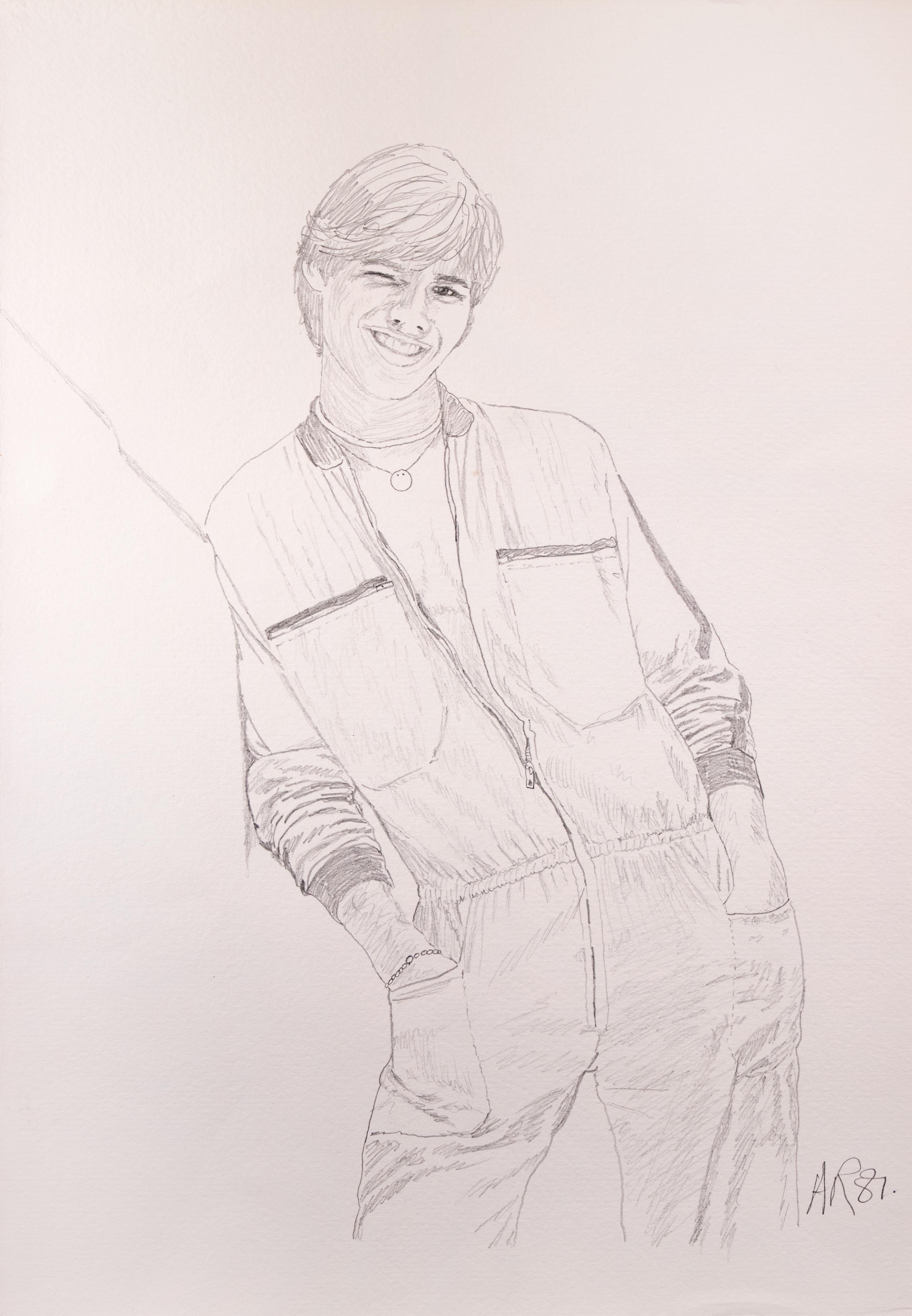 Ritratto di un ragazzo  è un disegno originale a matita realizzato da Anthony Roaland nel 1981. Firmato e datato a mano dall'artista sul margine inferiore destro. 

In primo piano è raffigurato il ragazzo con il volto sorridente.

Buone condizioni.

