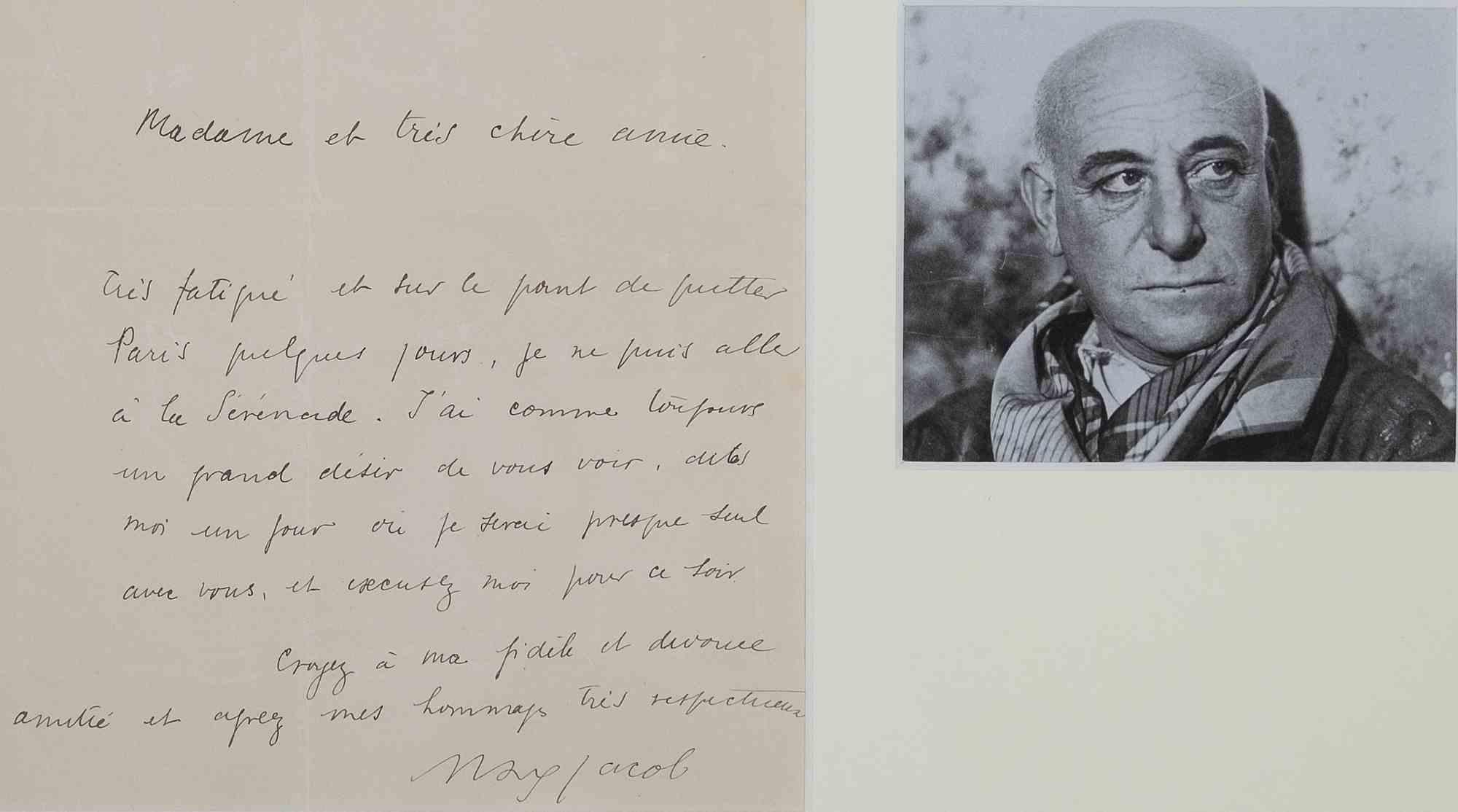 Ein eigenhändiger Brief, unterzeichnet von Filippo de Pisis   begleitet ein s/w-Fotoporträt (cm 11 x 9) des jungen italienischen Künstlers, mit Baskenmütze auf dem Kopf, Pfeife rauchend und mit seinem Papagei auf der Schulter. Diese Komposition in