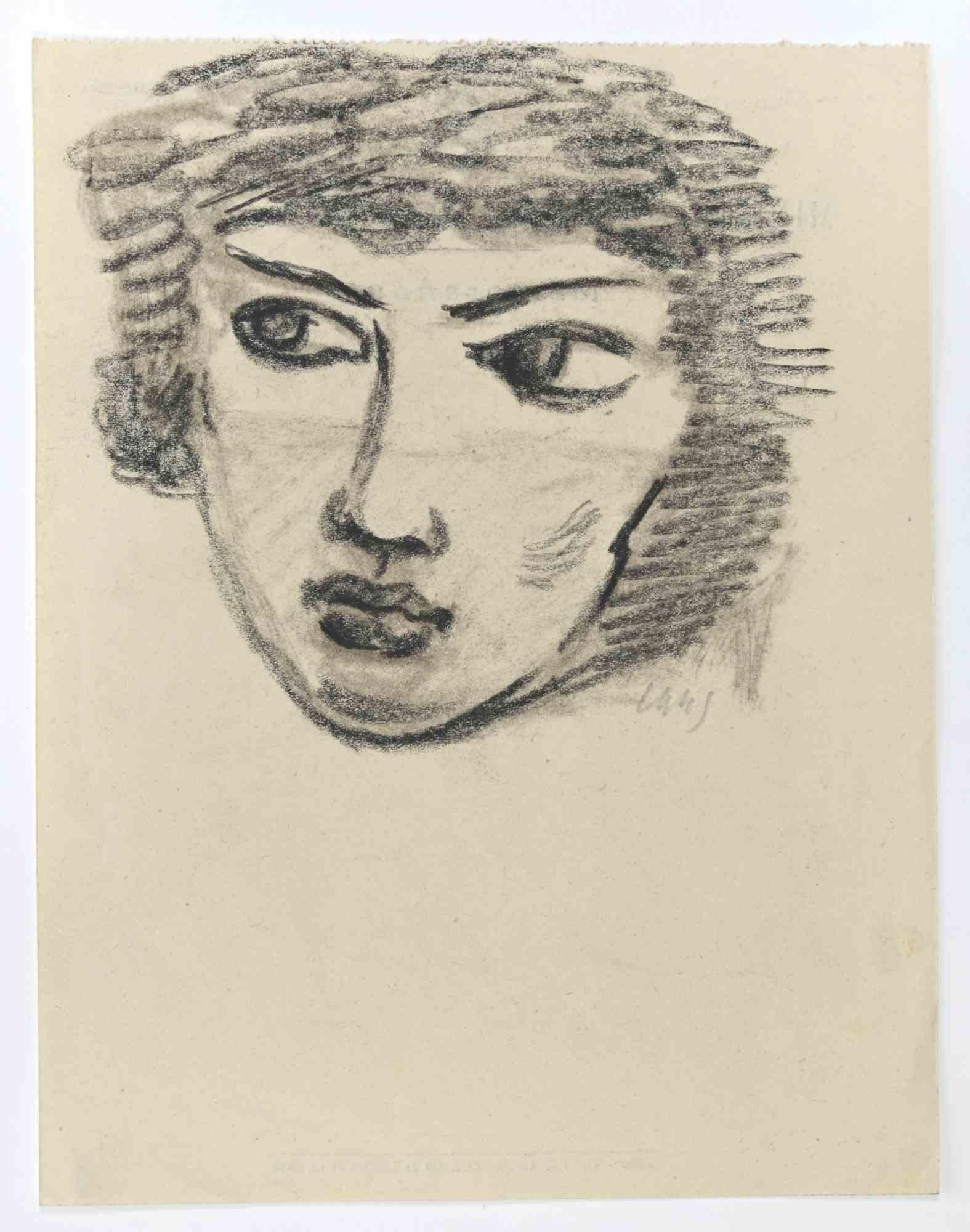 Le portrait est un dessin au crayon réalisé par Mino Maccari  (1924-1989) en 1945.

Monogramme dans la marge inférieure.

Bon état.

Mino Maccari (Sienne, 1924-Rome, 16 juin 1989) est un écrivain, peintre, graveur et journaliste italien, lauréat du