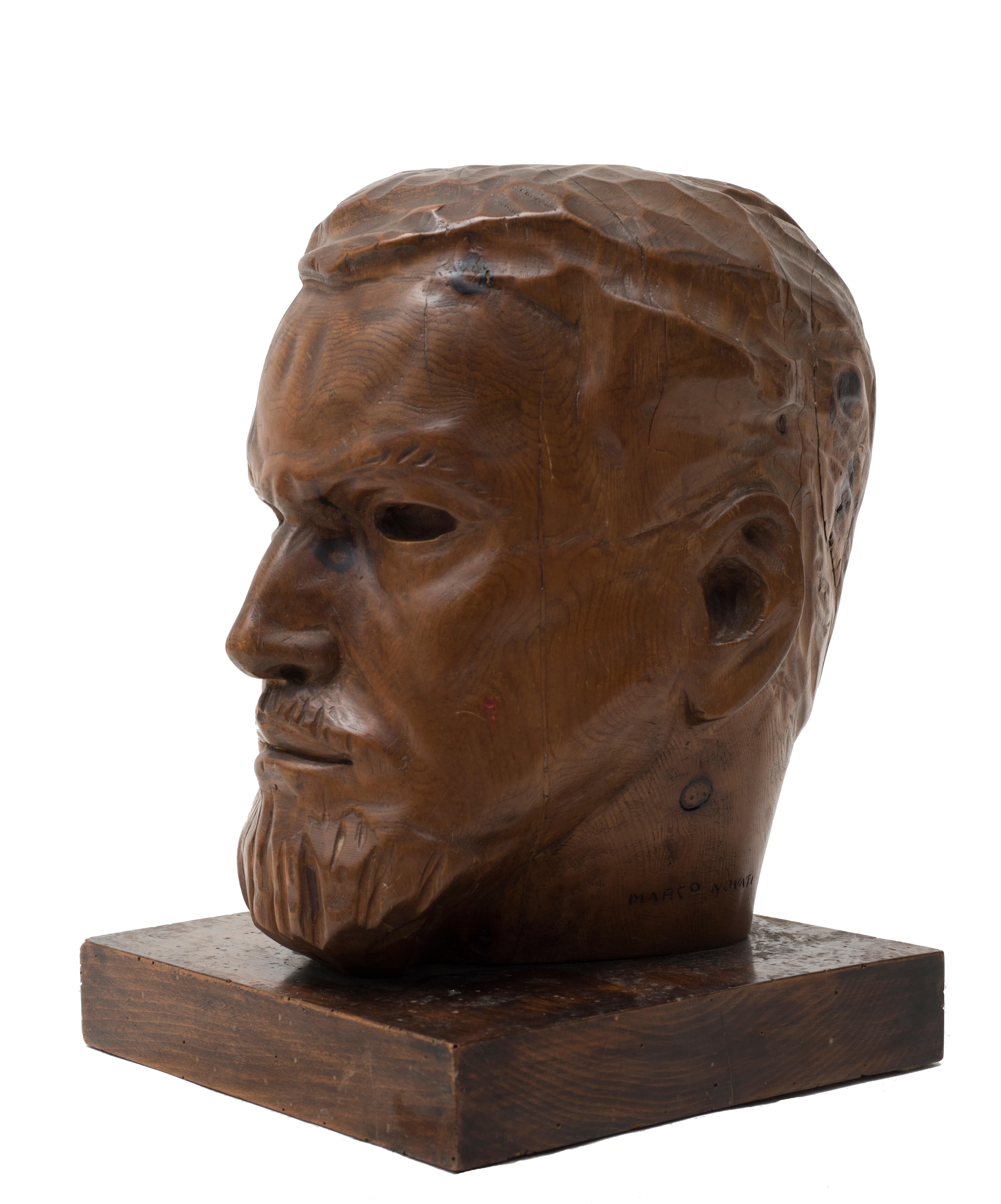 Portrait of Italo Balbo - Original Wooden Sculpture by Marco Novati - 1930s For Sale 2
