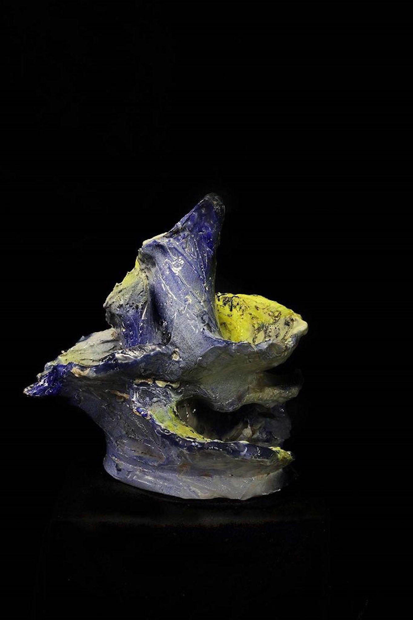 Germination is an original artwork realized by Claudio Palmieri in 2005.

Original glazed ceramic sculpture. Original title: Germinazione

Very good conditions. 

This beautiful little sculpture represents an abstract shape realized by the artist