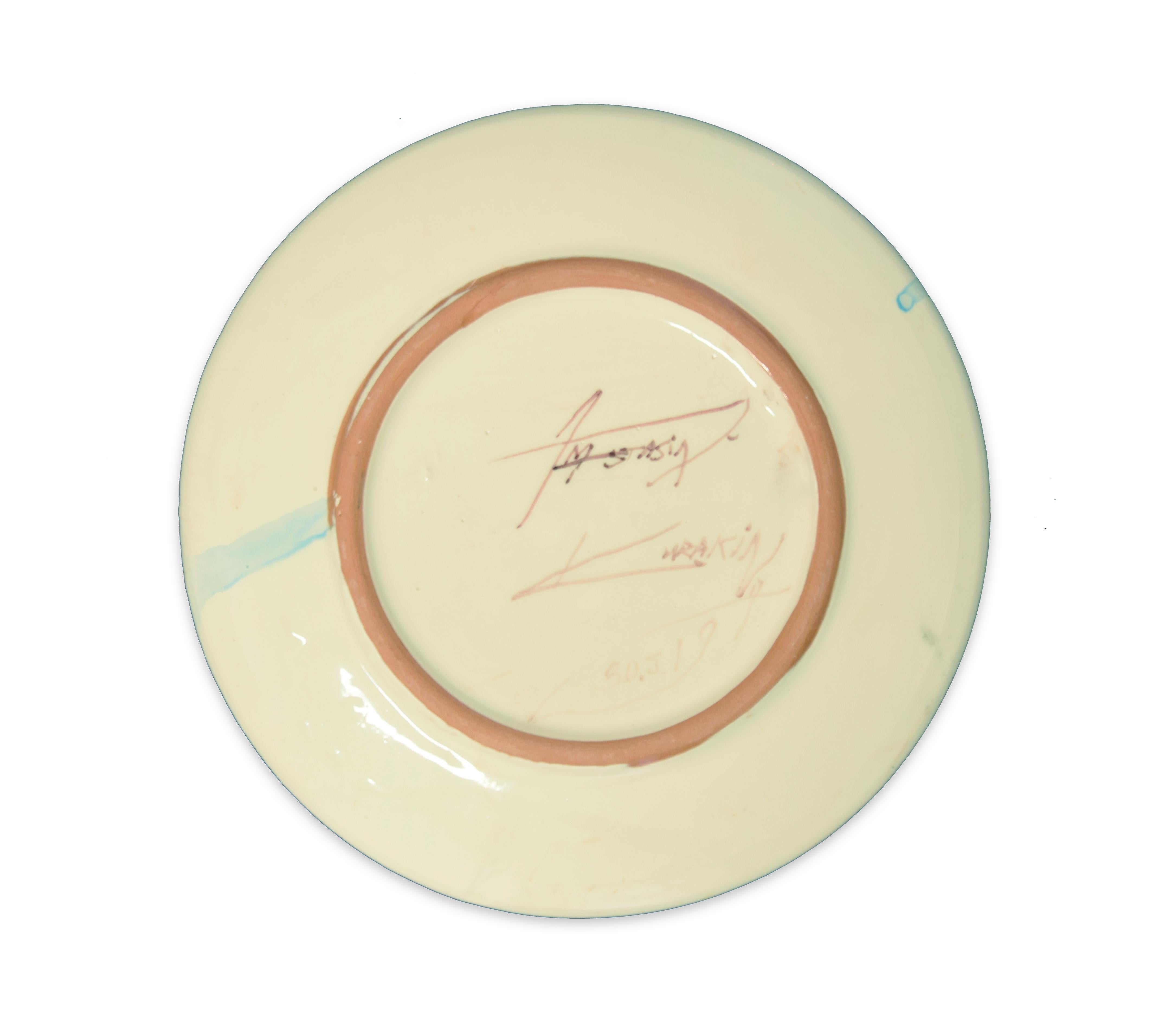 Looking at You is a hand-made flat ceramic dish realized by the Russian emerging artist, Anastasia Kurakina in 2019. 

Signed and dated on the back at the center.

This is a  beautiful ceramic dish representing a stylized female portrait of clear
