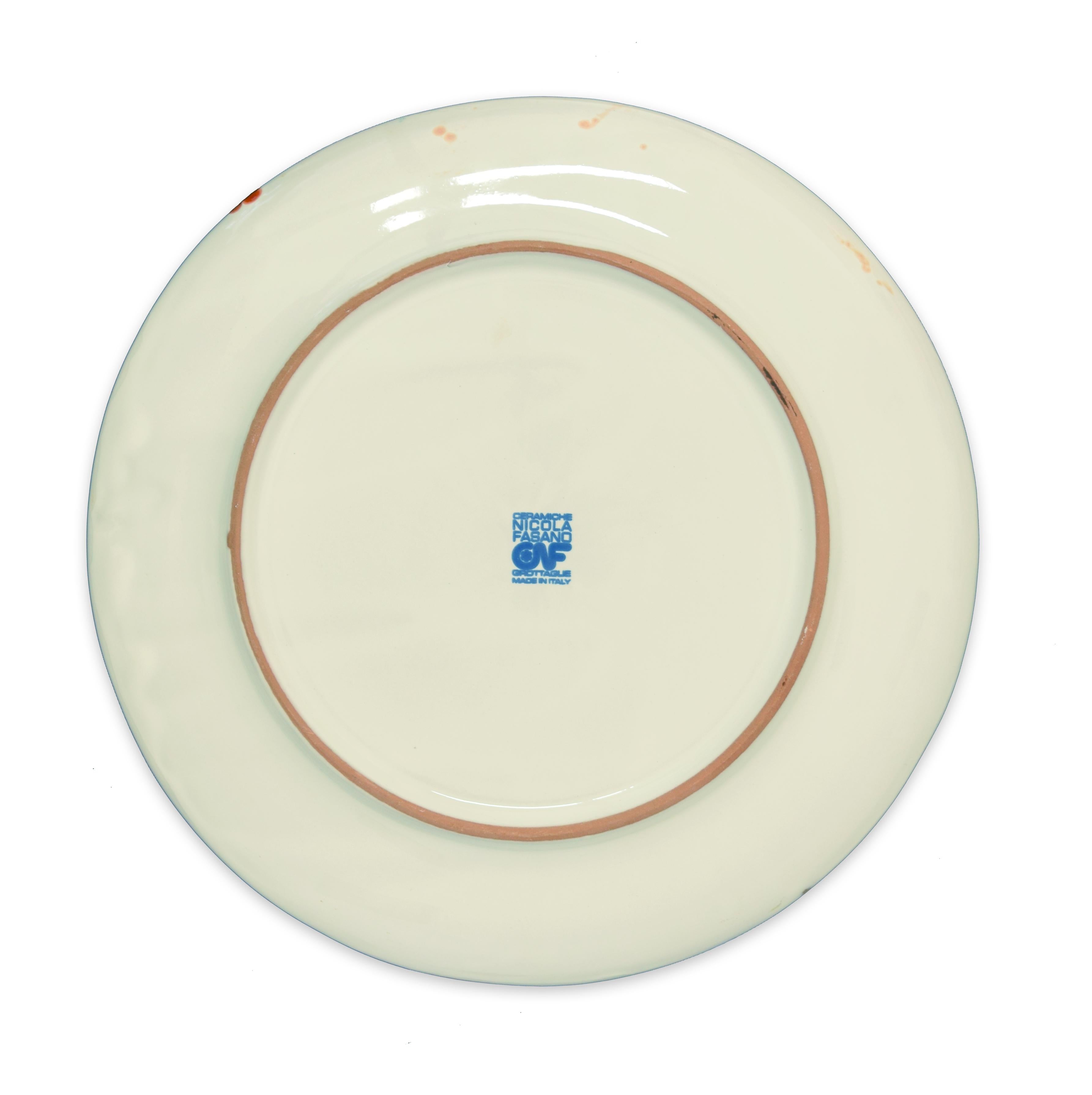 Sight - Hand-made Flat Ceramic Dish by A. Kurakina - 2019 - Contemporary Art by Anastasia Kurakina
