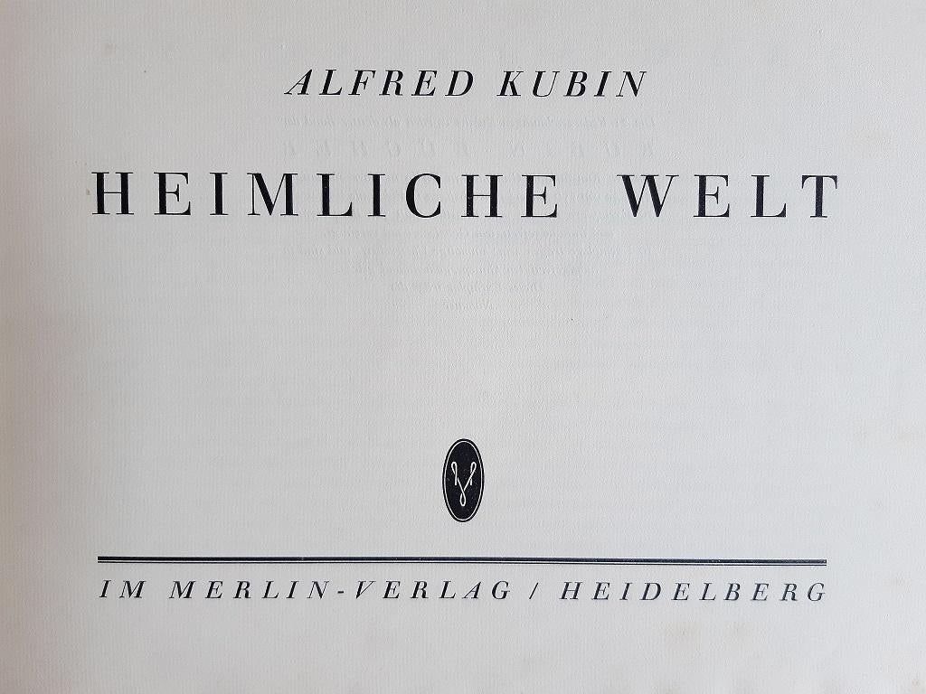 Heimliche Welt is an original modern rare book illustrated by Alfred Leopold Isidor Kubin (Leitmeritz, 1877 – Zwickledt, 1959) in 1927.

Original Edition.

Published by Merlin, Heidelberg.

550 numbered copies.

Format: oblong 4°.

The book includes