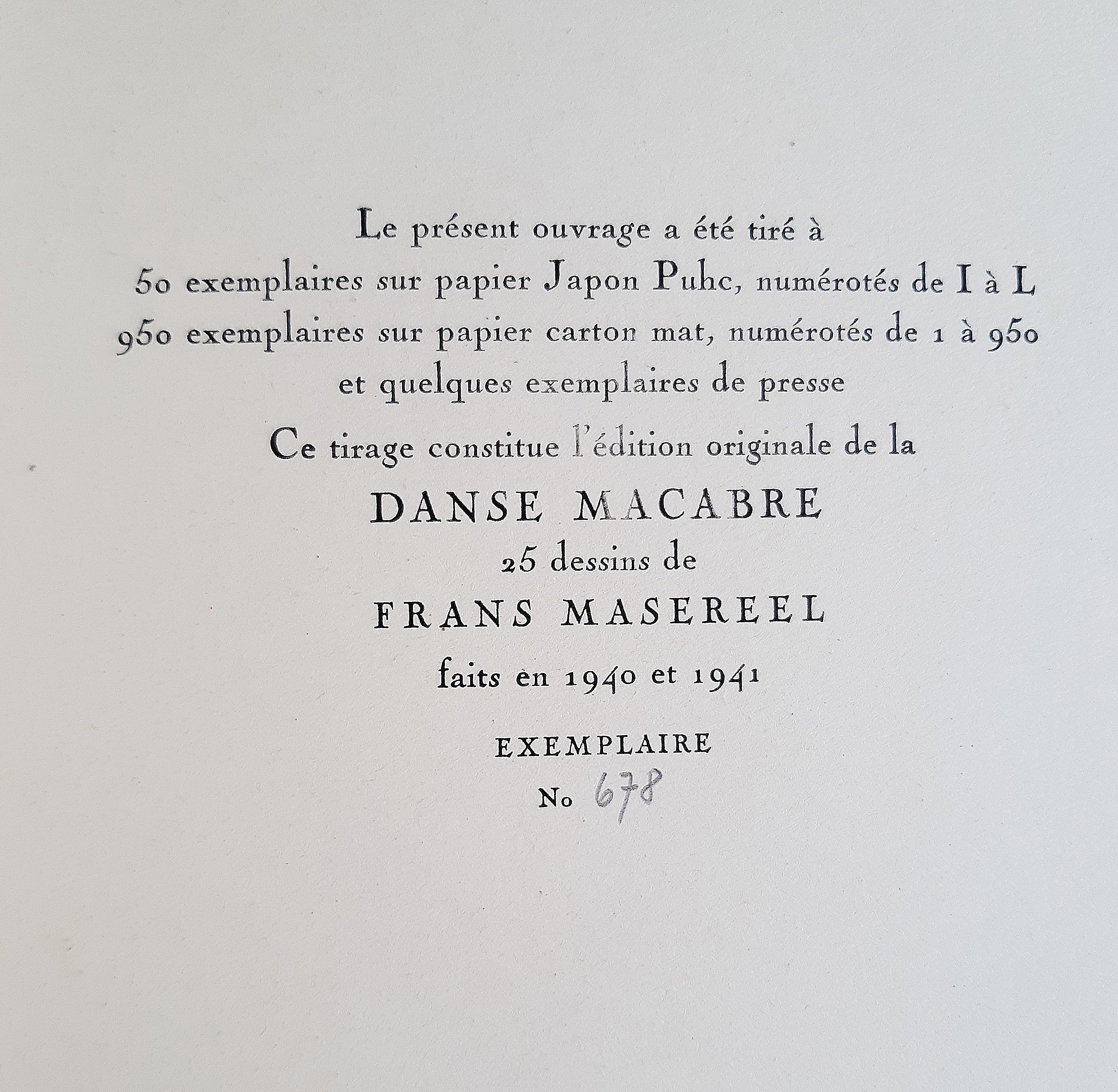 Danse Macabre is an original Rare Book illustrated by Frans Masereel (1889 – 1972) in 1941.

Original Edition.

950 numbered copies.

Published by Lang, Bern.

Format: Large 4°. The dimensions and the weight are indicative.

The book includes 25