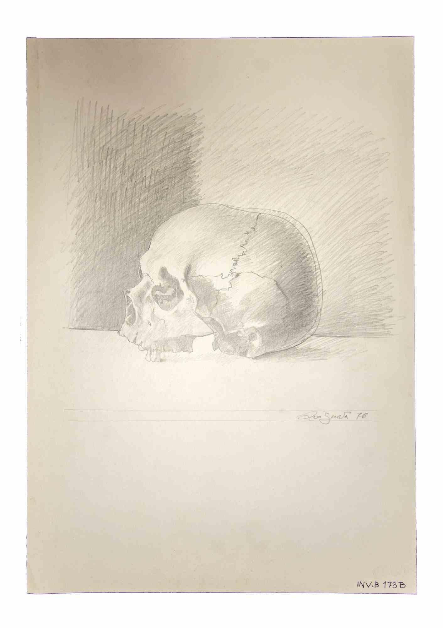 Skull is an original artwork realized  in 1976  by the italian Contemporary artist Leo Guida  (1992 - 2017).

Pencil drawing on ivory-colored paper.
 
Hand-signed and dated on the lower margin. Cat. INV.B 173B

In this artwork is represented a