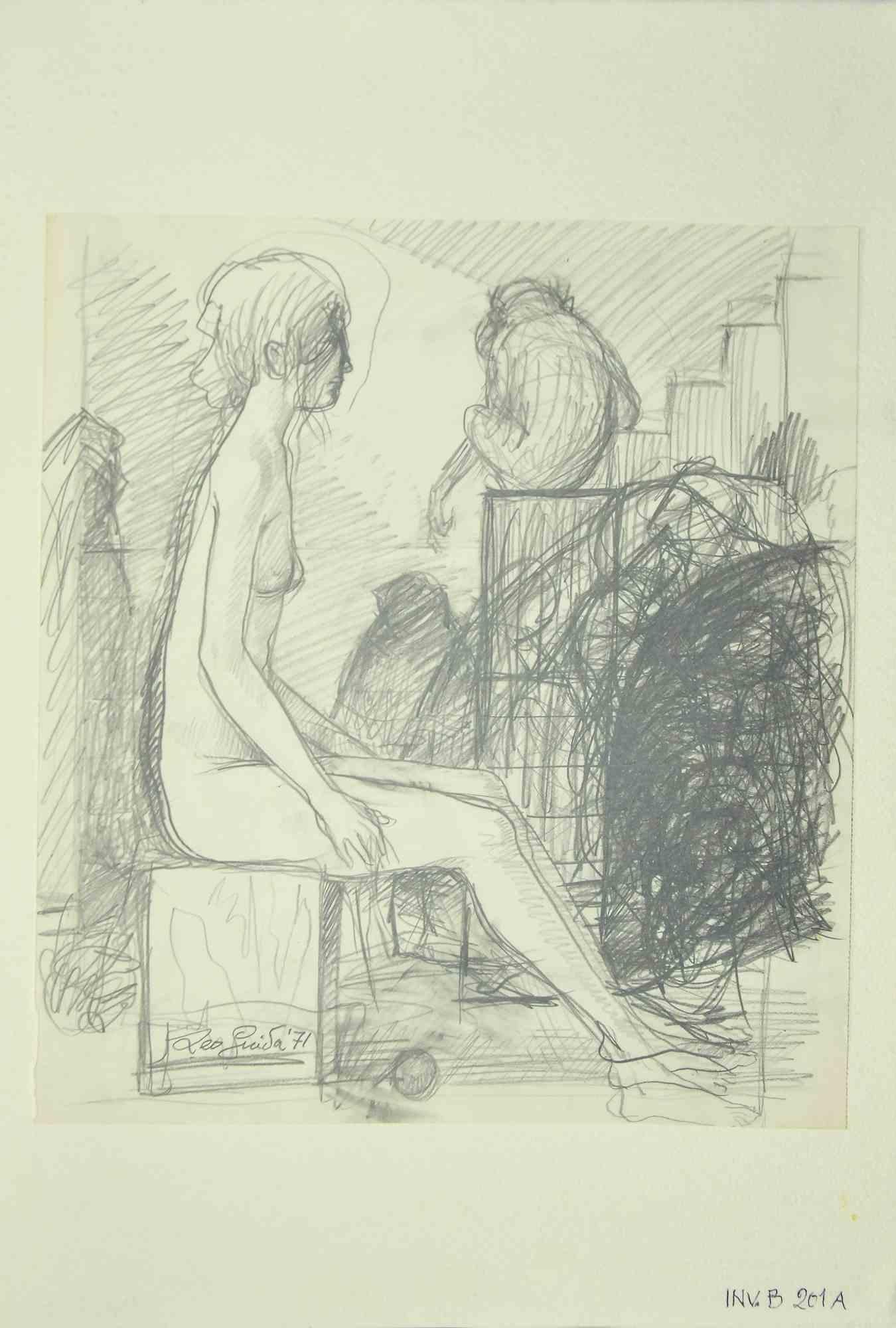 Nude è un'opera d'arte originale realizzata  nel 1971 dall'artista contemporaneo italiano  Leo Guida  (1992 - 2017).

Disegno originale a matita su carta color avorio, incollato su cartone (50 x 35 cm).

Firmato a mano e datato sui margini
