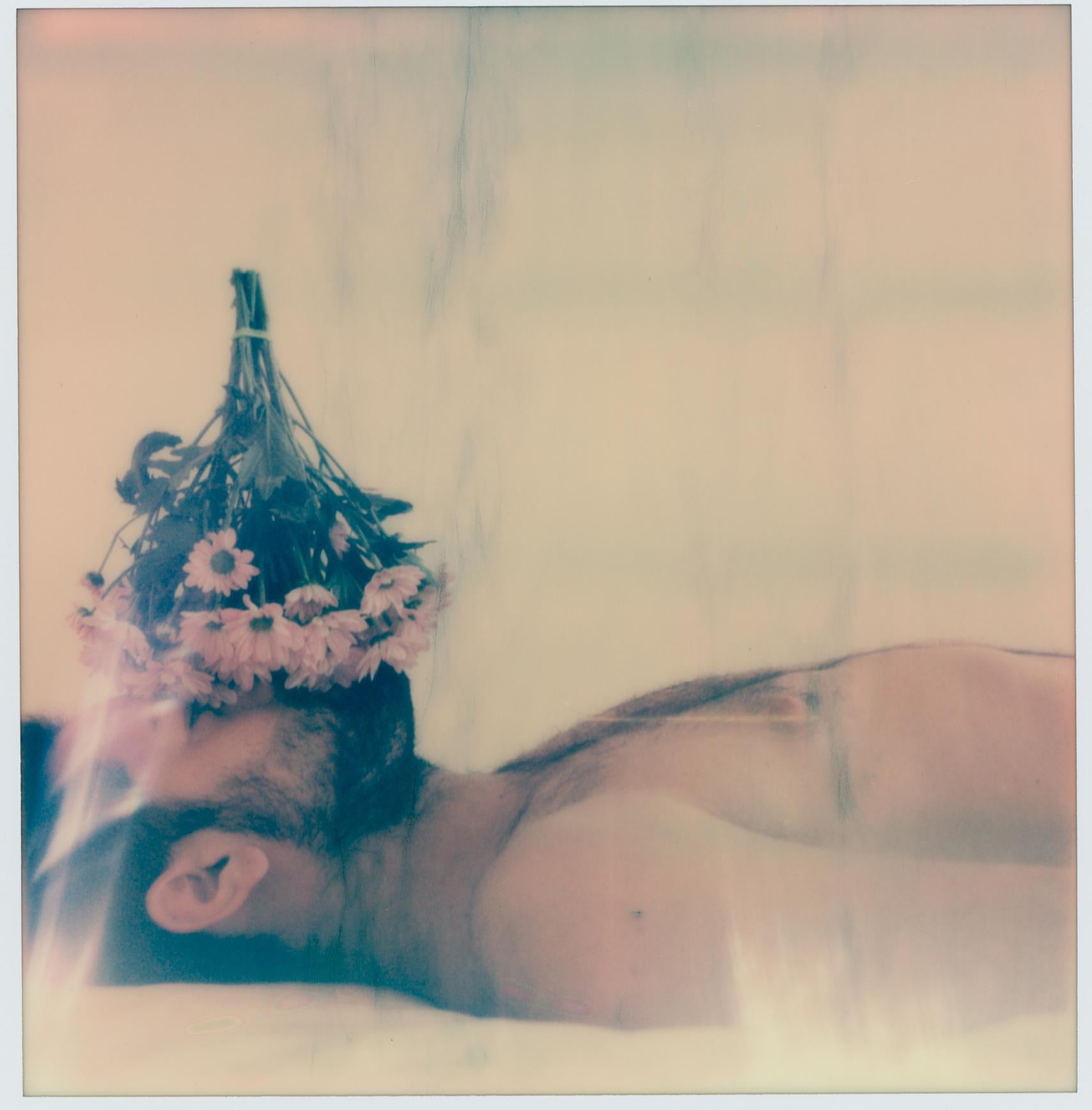 Ariel Shelleg Color Photograph - THE GROUND - SELF PORTRAIT - 21st Century, Contemporary, Polaroid, Men, Love