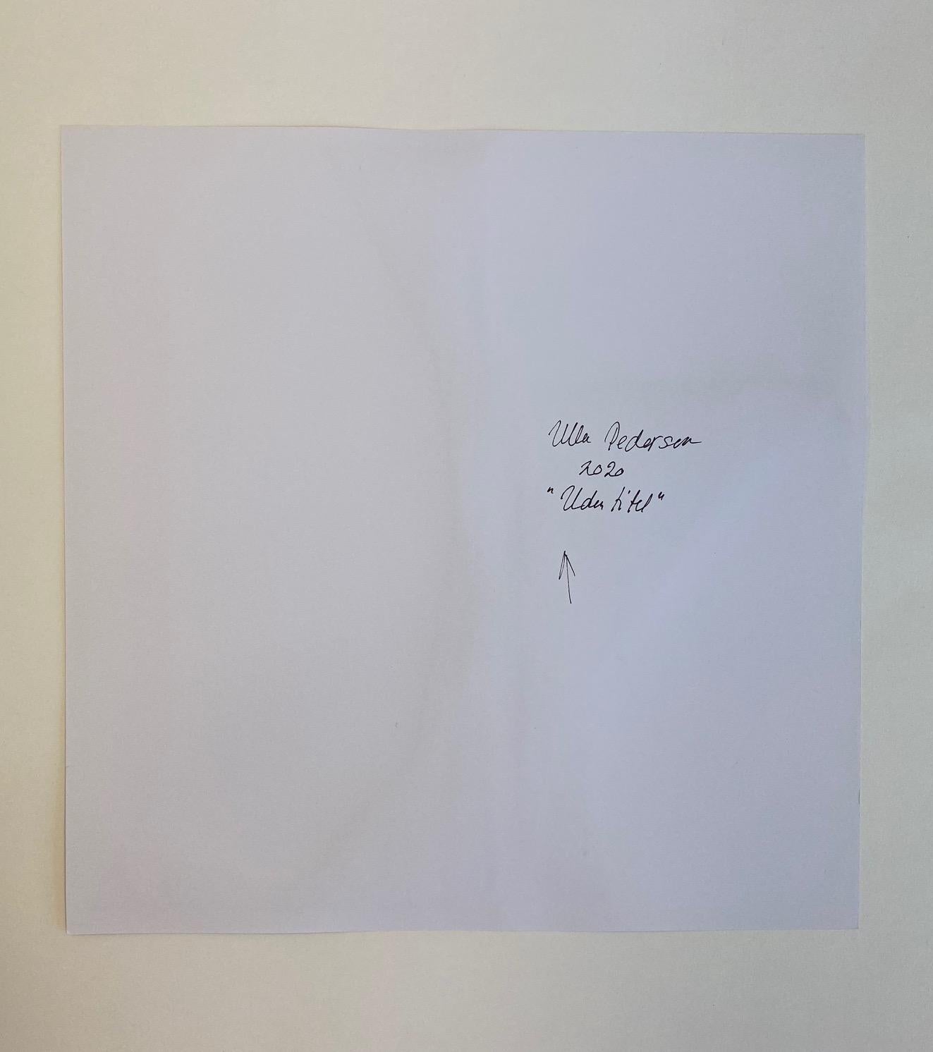 Papier découpé 2006 - Gris Abstract Painting par Ulla Pedersen