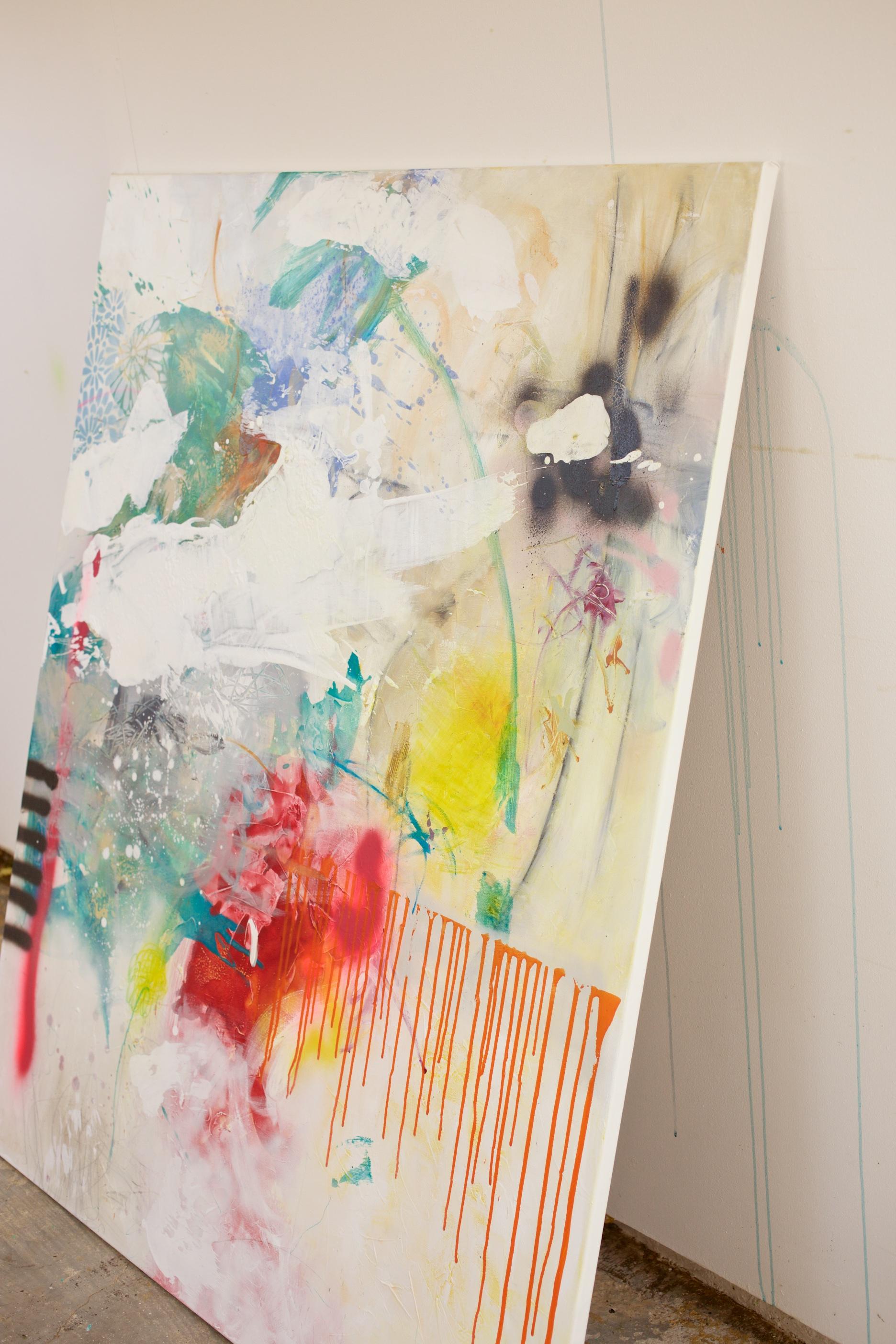 Pretty little thing - Abstract Painting by Carolina Alotus