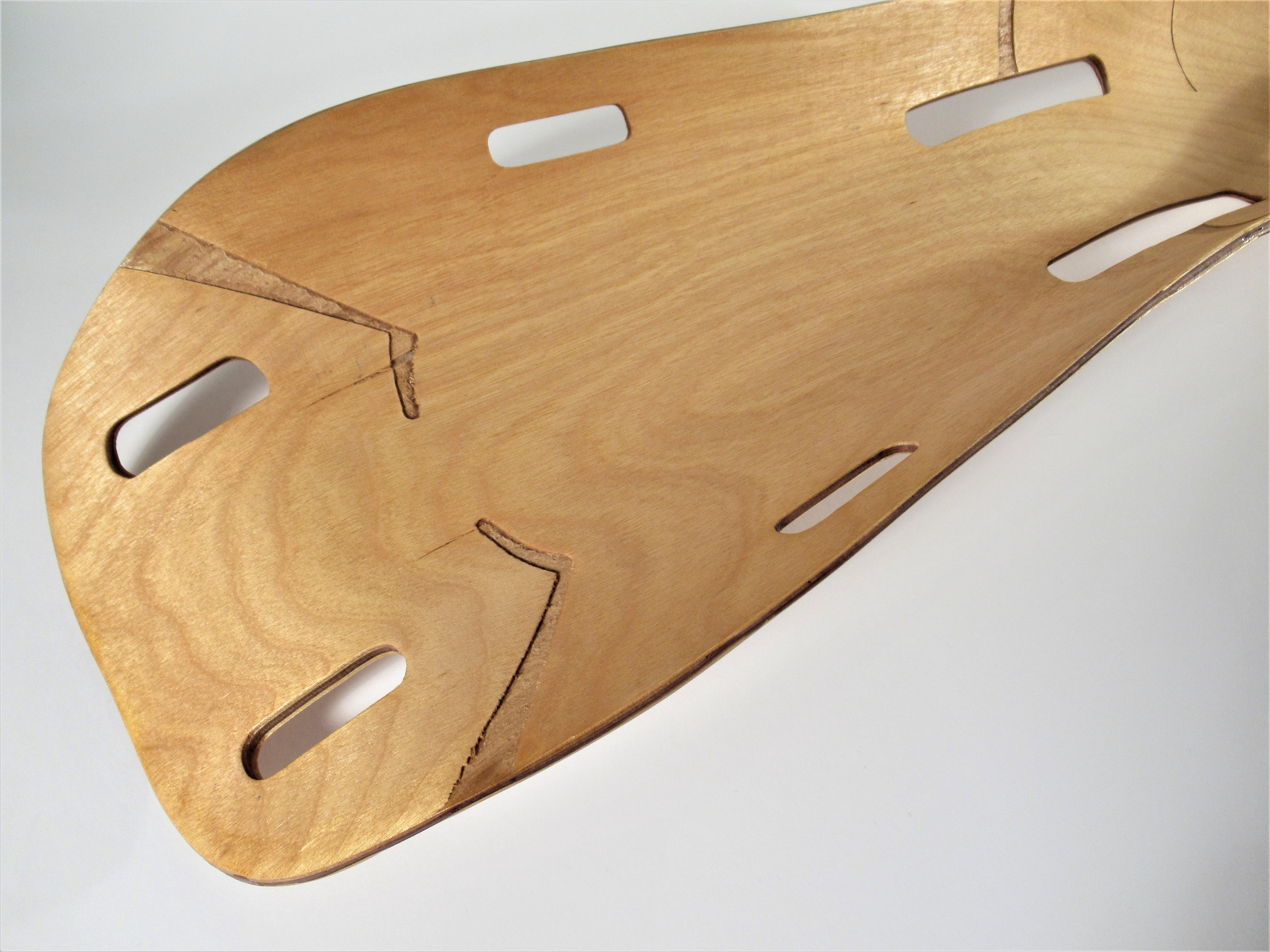 Molded birch plywood leg splint by Charles and Ray Eames 7