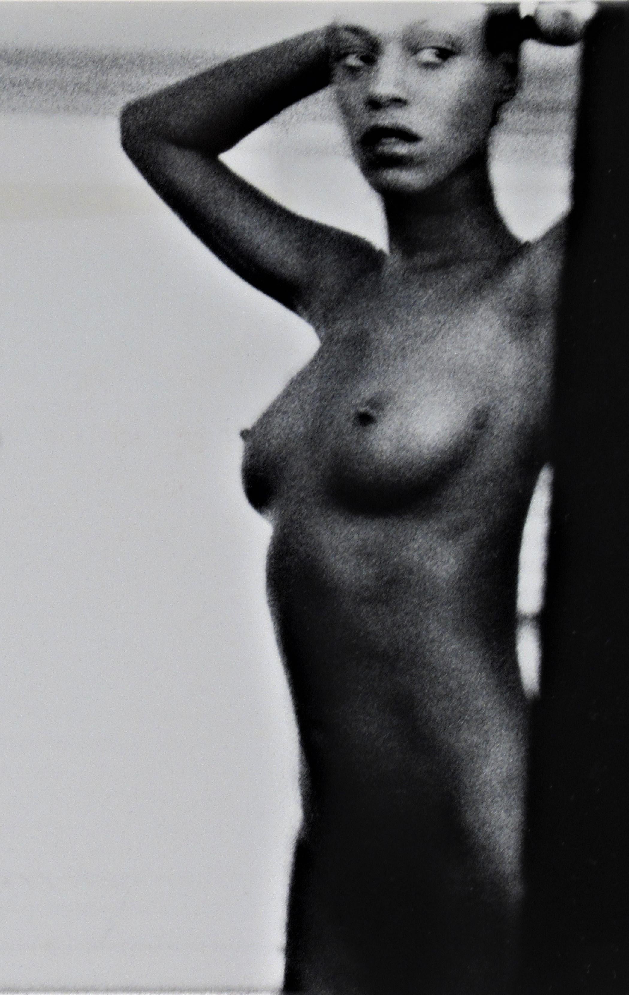 Sans titre, deux nus - Autres styles artistiques Photograph par Michael Andreas Russ