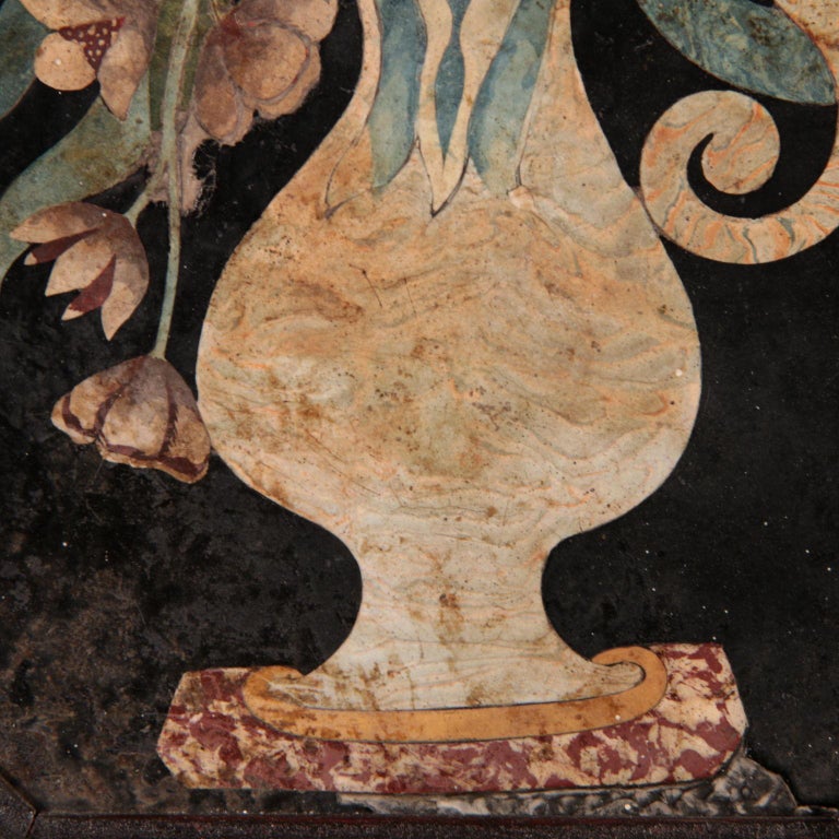 Scagliola, Flowers Vase Tuscany, end 17th century. 2