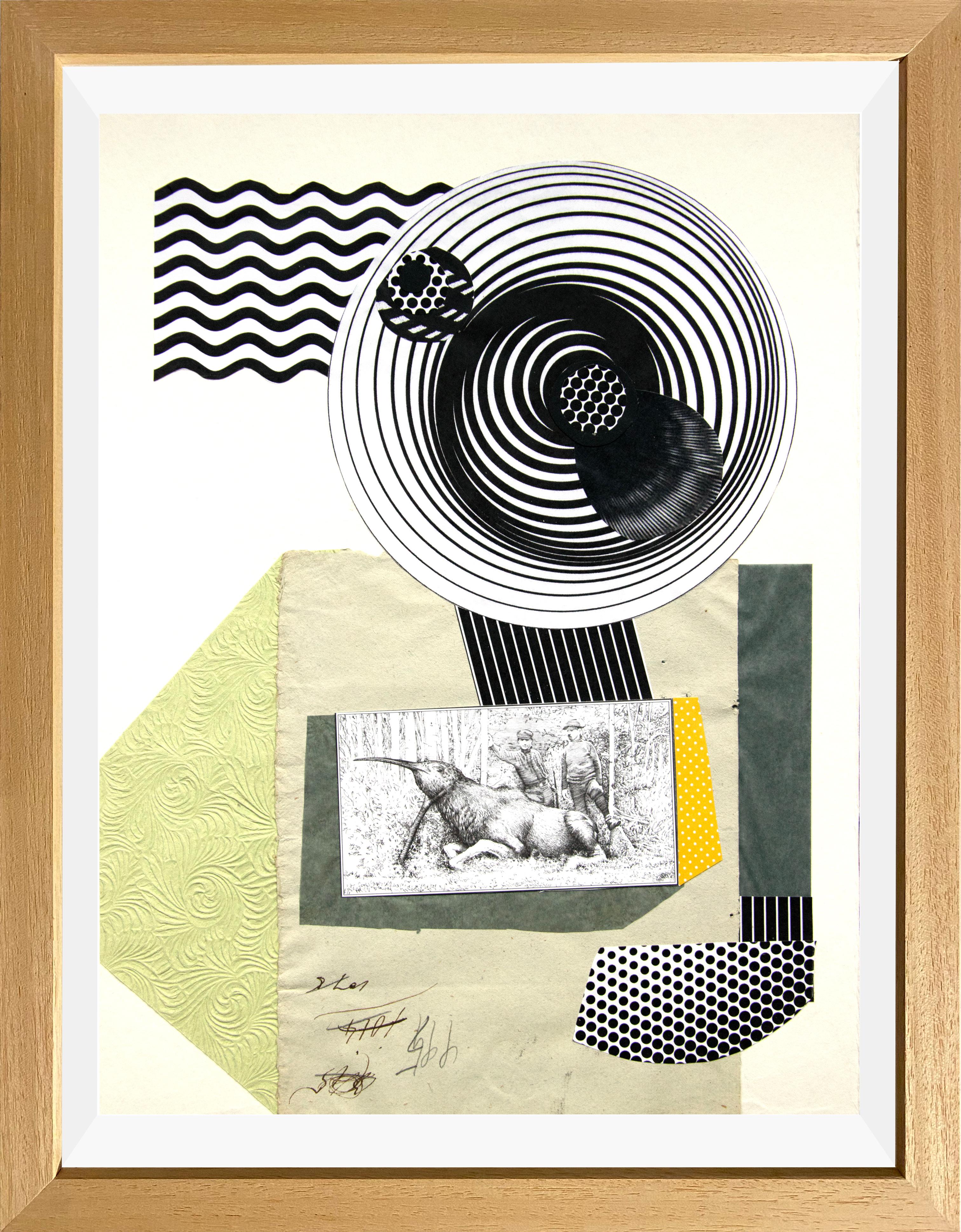 Antiquarian - 21. Jahrhundert, Collage, Gelb, Schwarz, Zeitgenössische Kunst – Art von Raluca Arnăutu
