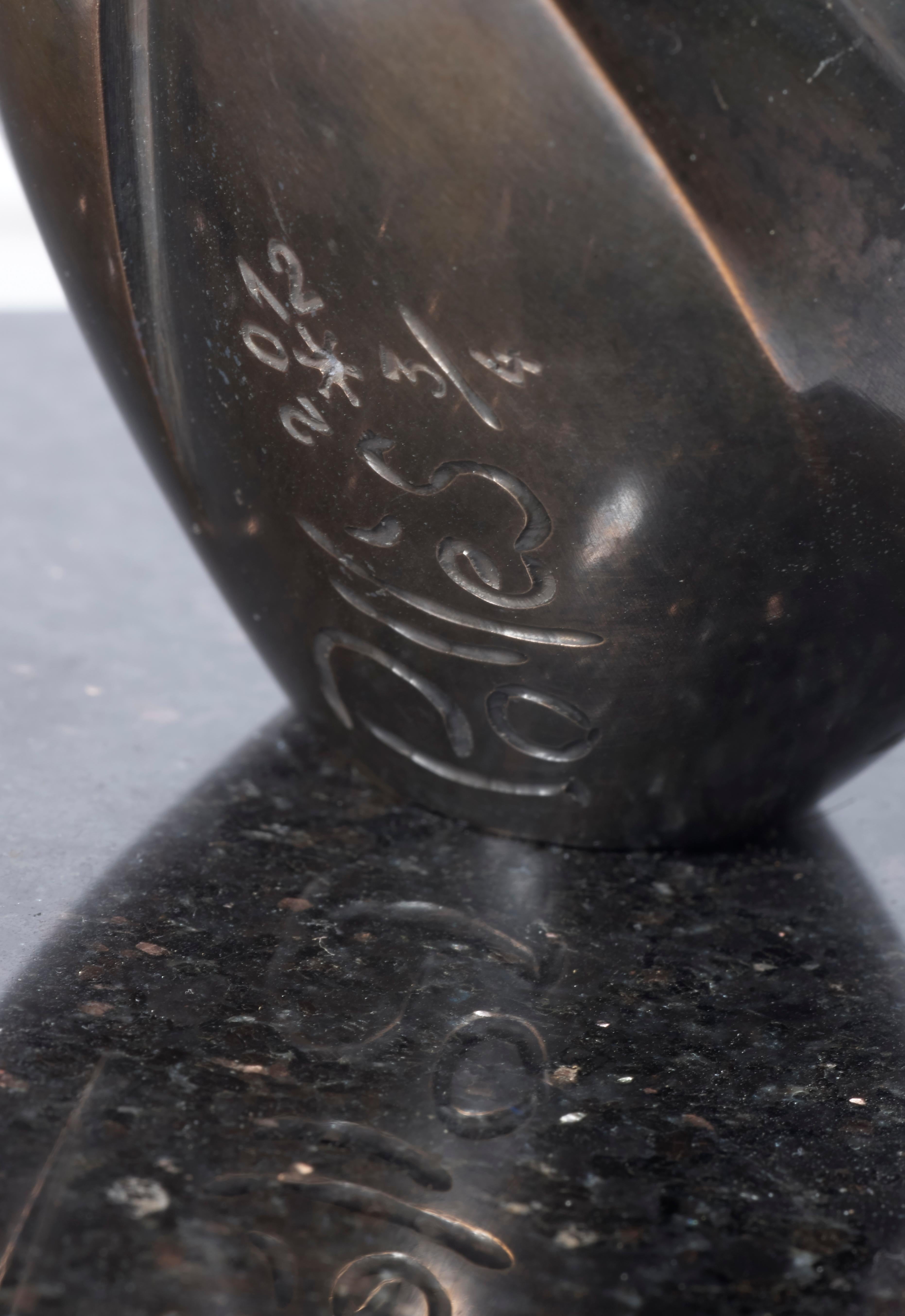 Dominique Pollès, 
1945, français

Chrysolithe, 2008
Bronze avec patine platinoïde
Signé et numéroté 3/4

Certificat de l'artiste

Dimension : 13 3/4