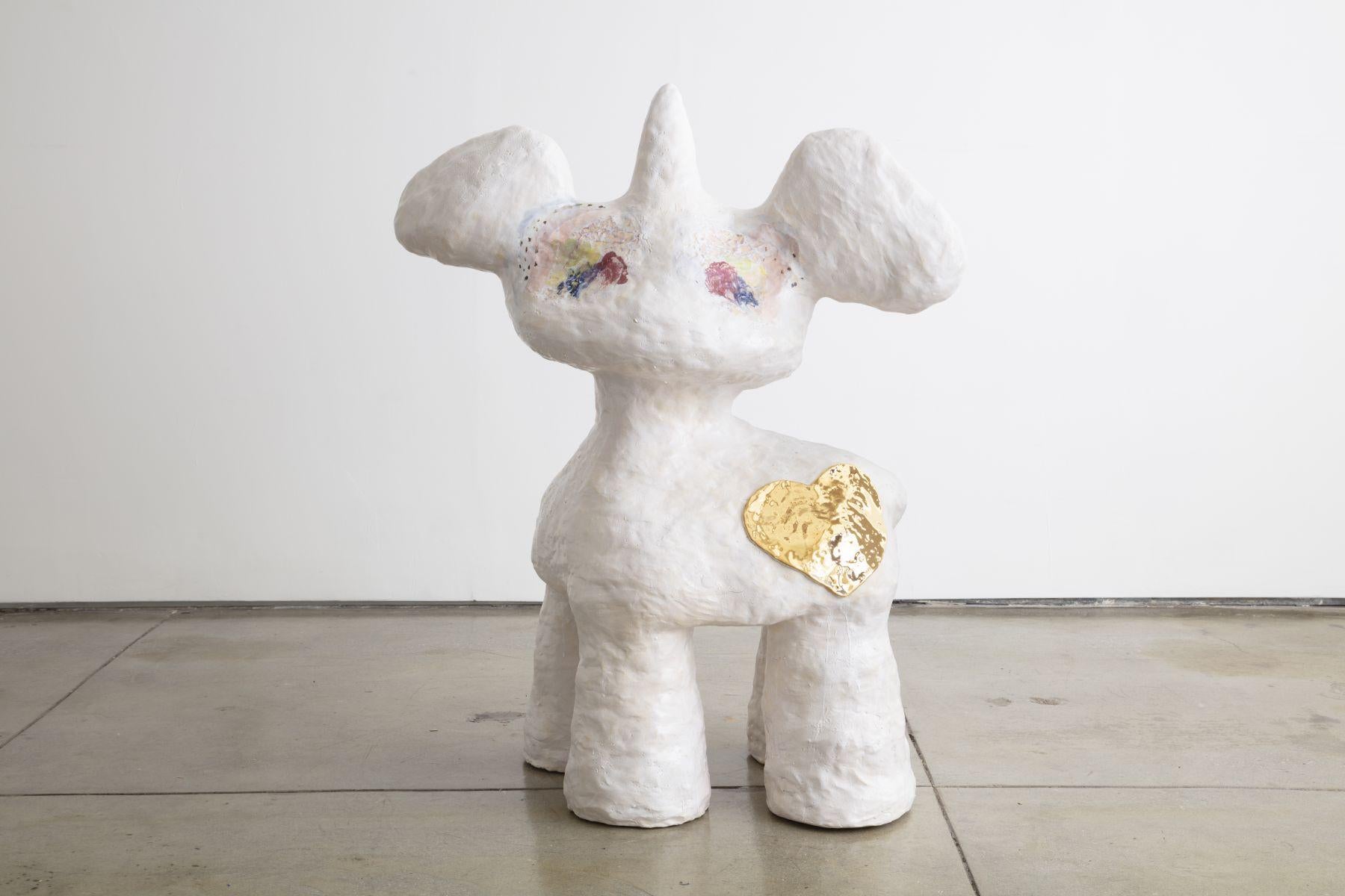 Jasmin Anoschkin Figurative Sculpture - Golden Heart Bambi Wannabe Unicorn