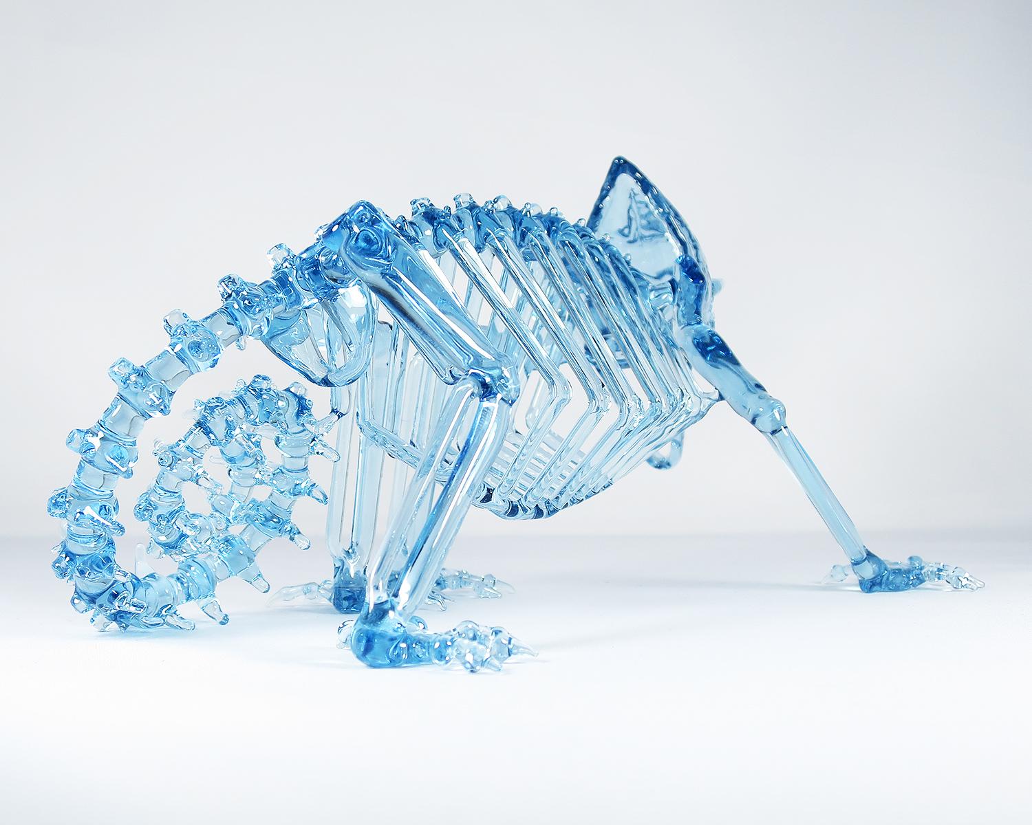 Chameleon - Contemporary Sculpture by Akihisa 