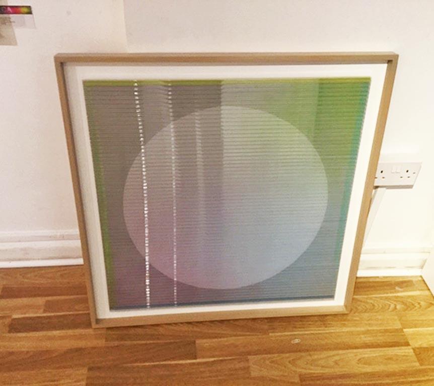 Océan - œuvre d'art géométrique abstraite en techniques mixtes, polycarbonate, fil et acrylique - Géométrique abstrait Painting par Rachel Wickremer