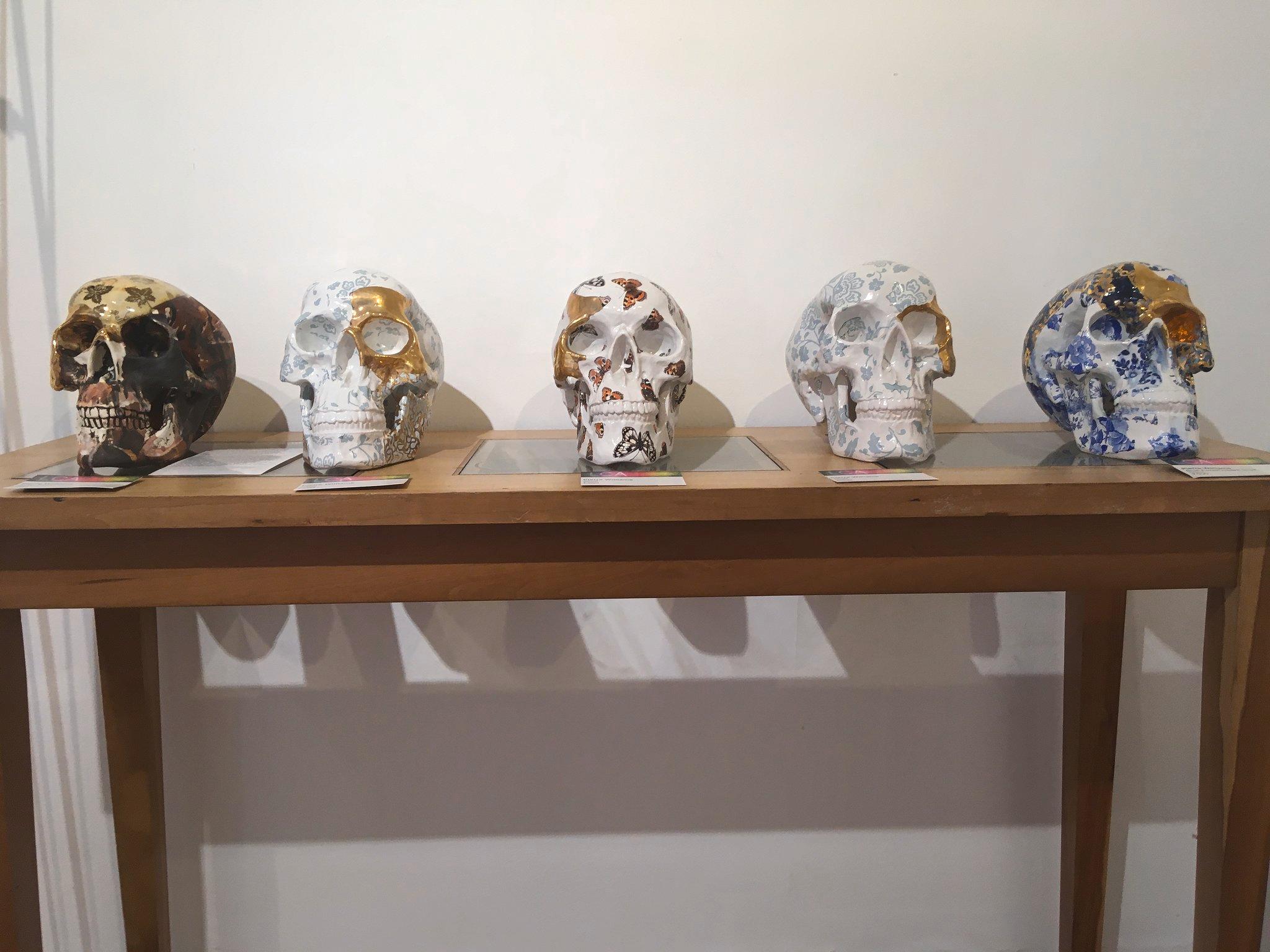 Vineyard Camouflage Skull - contemporary ceramic vanity sculpture 2