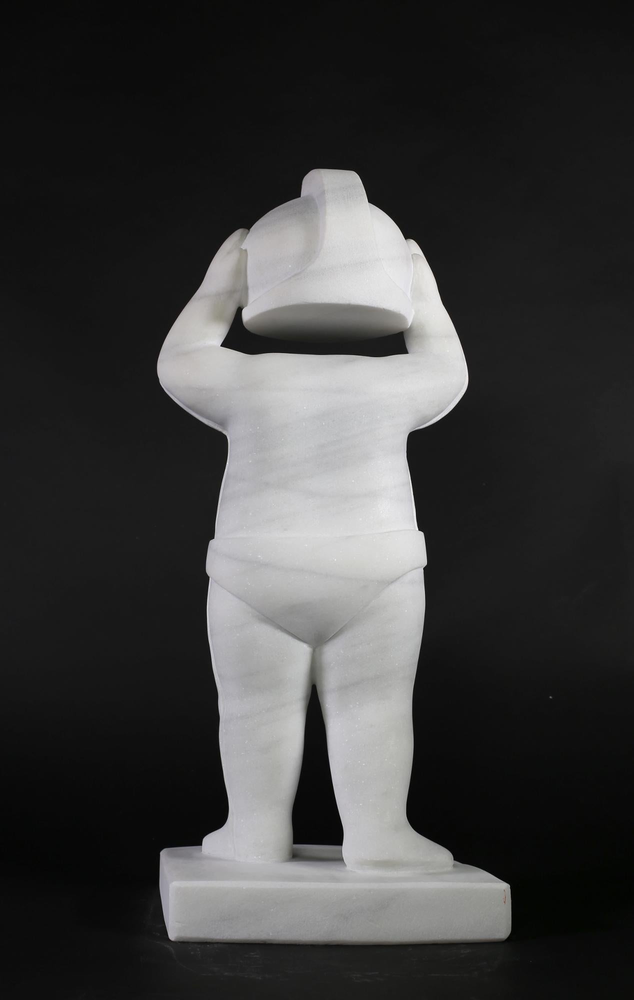 New Age Explorers. Nº1 Without Neck. Figurative Marble Sculpture by Mario Romero - Black Figurative Sculpture by Mario Romero Fernández