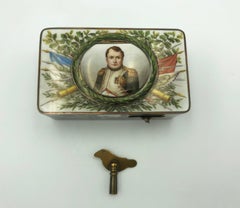 Hand Painted Mechanical Singing Bird Box