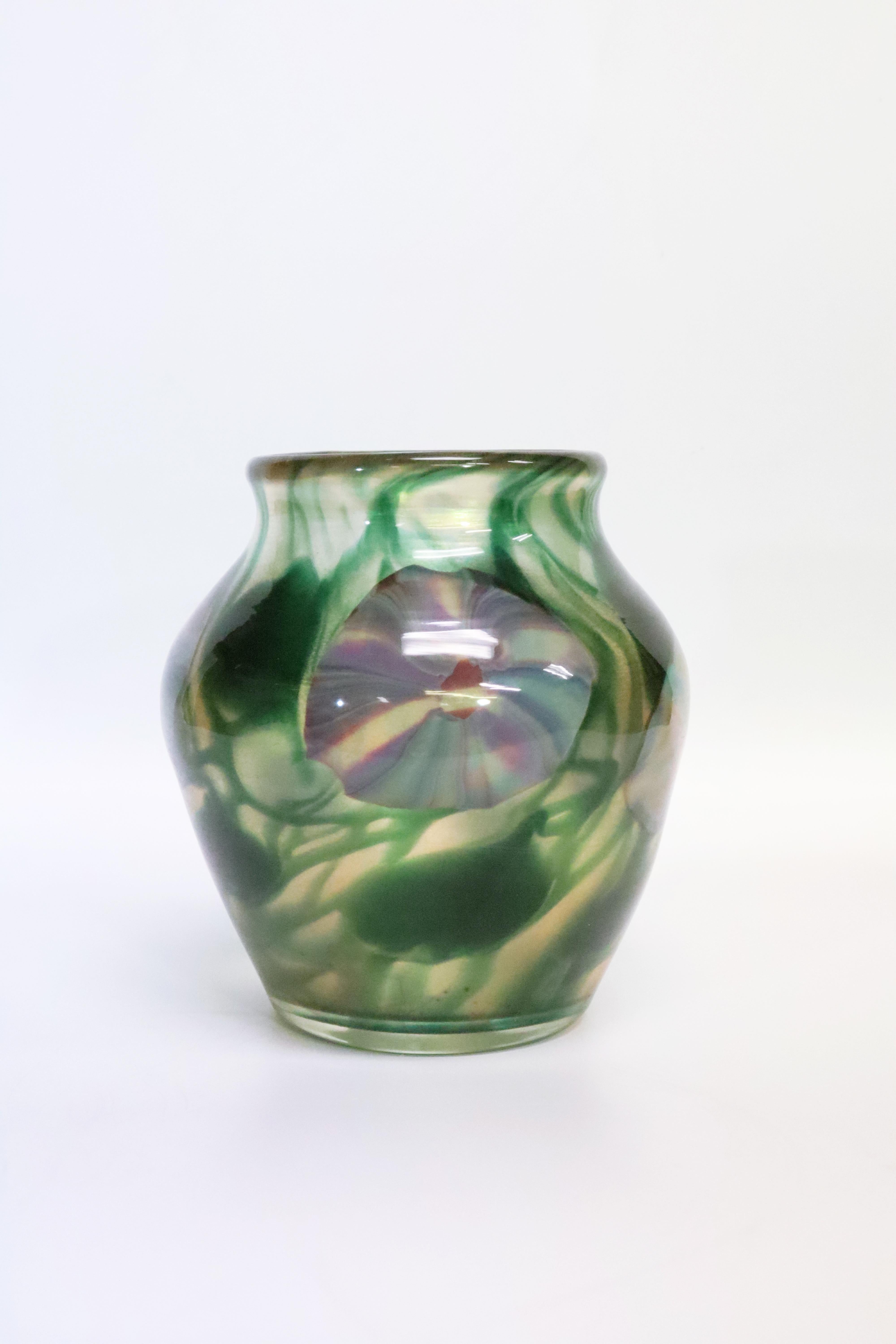 Rare presse-papiers vase à motif « Morning Glory » de Favrile 1