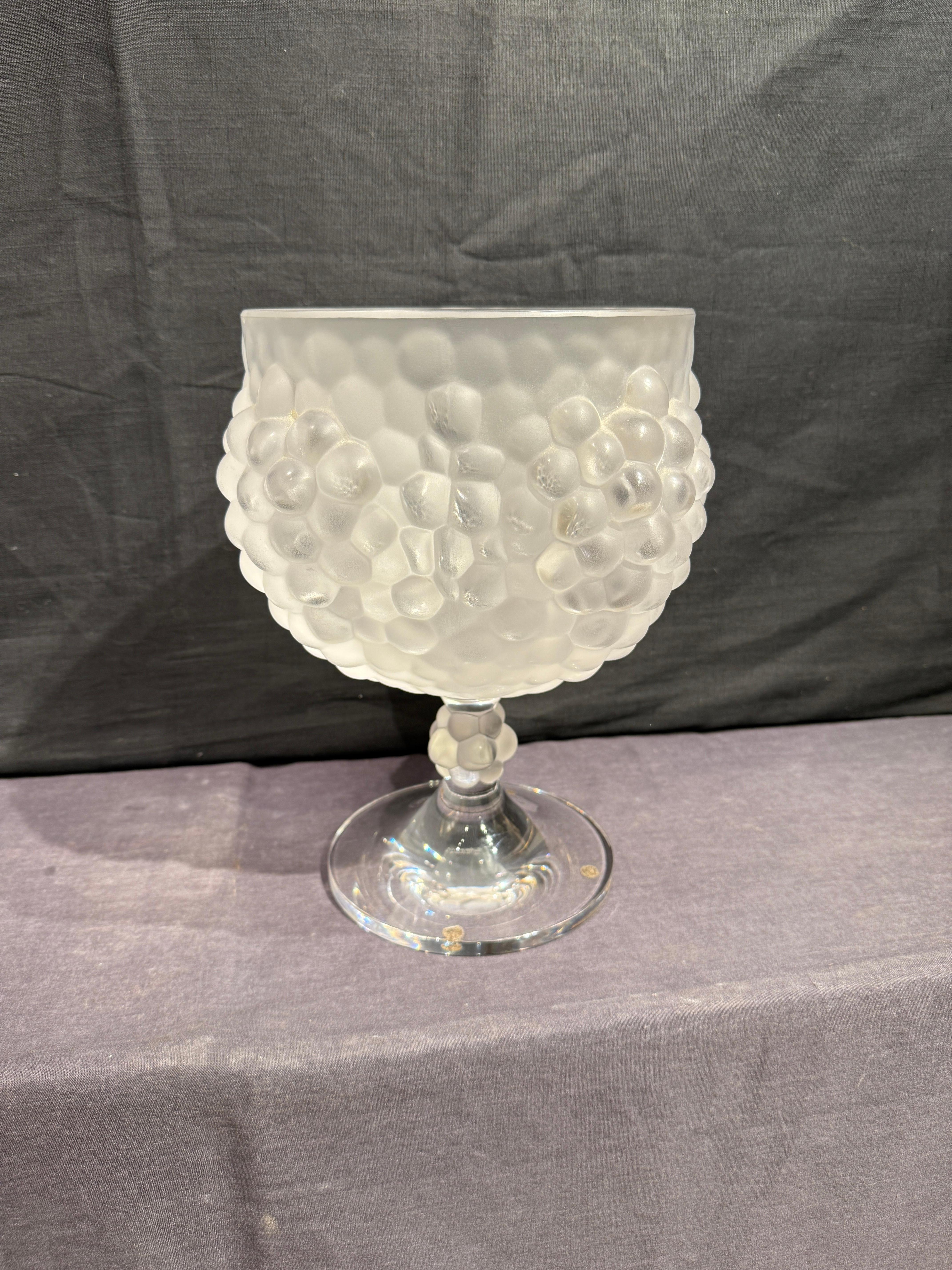 Antilles Frosted Grape Cluster Bowl For Sale 2
