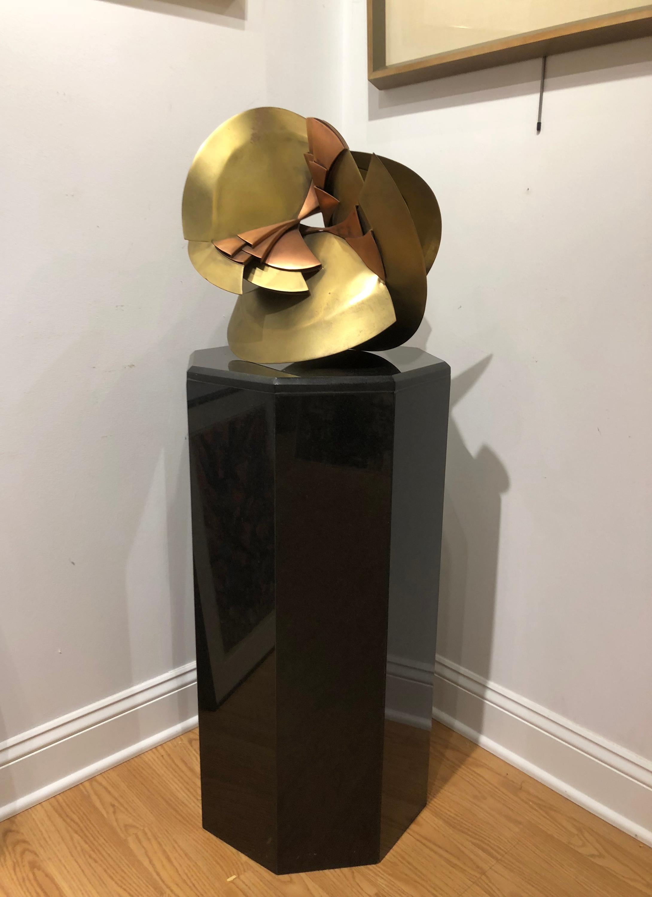 La pace - Sculpture di Heloise Crista