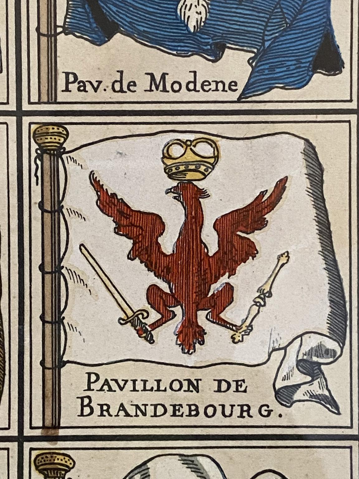 Gravure en couleur, représentant 99 pavillons maritimes en 1756, portant l'inscription : Fait au dépôt des Cartes de la Marne pour le service des vaisseaux du Roy par ordre de M. de Machault garde des sceaux de France, par le Sr. Bellin Ingénieur de
