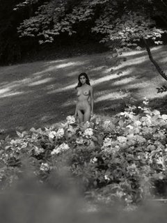 Eve In Paradise, Akt, Frau, Contemporary, Schwarz-Weiß-Fotografie