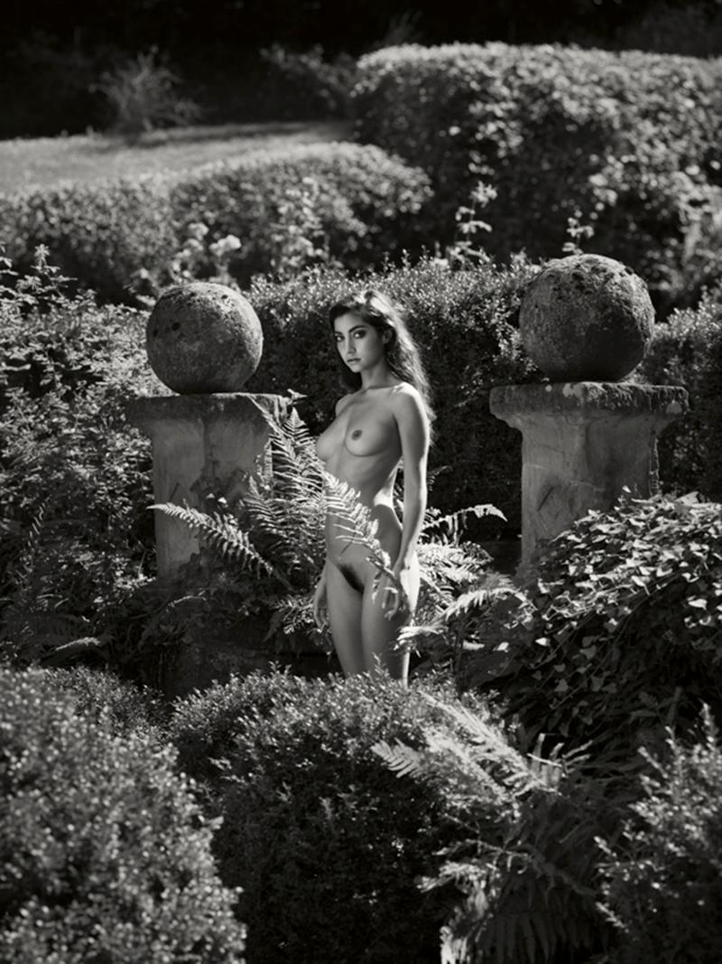 Tina Trumpp Portrait Photograph - The Temptation, Nude, woman, contemporary photography