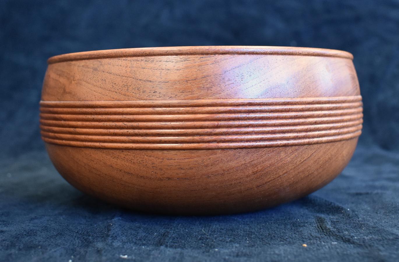 Carmie
Born 1958
Mesquite Closed Form Bowl with Beads
7