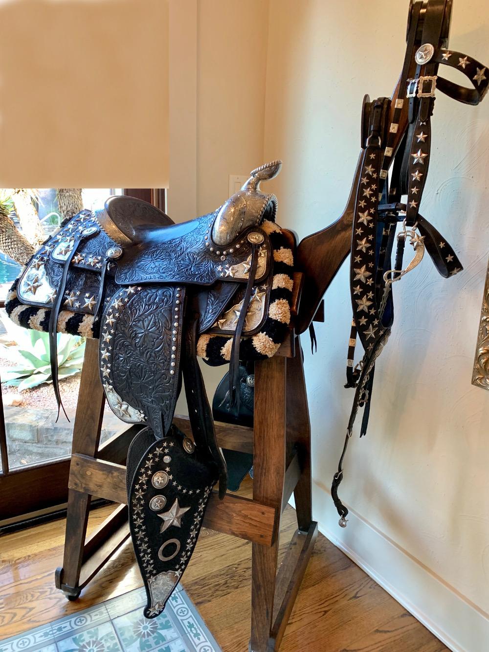 EDWARD BOHLIN 1940s 1950s SILVER MOUNTED PARADE SADDLE HOLLYWOOD WESTERN ARTIST - Sculpture di Edward H. Bohlin