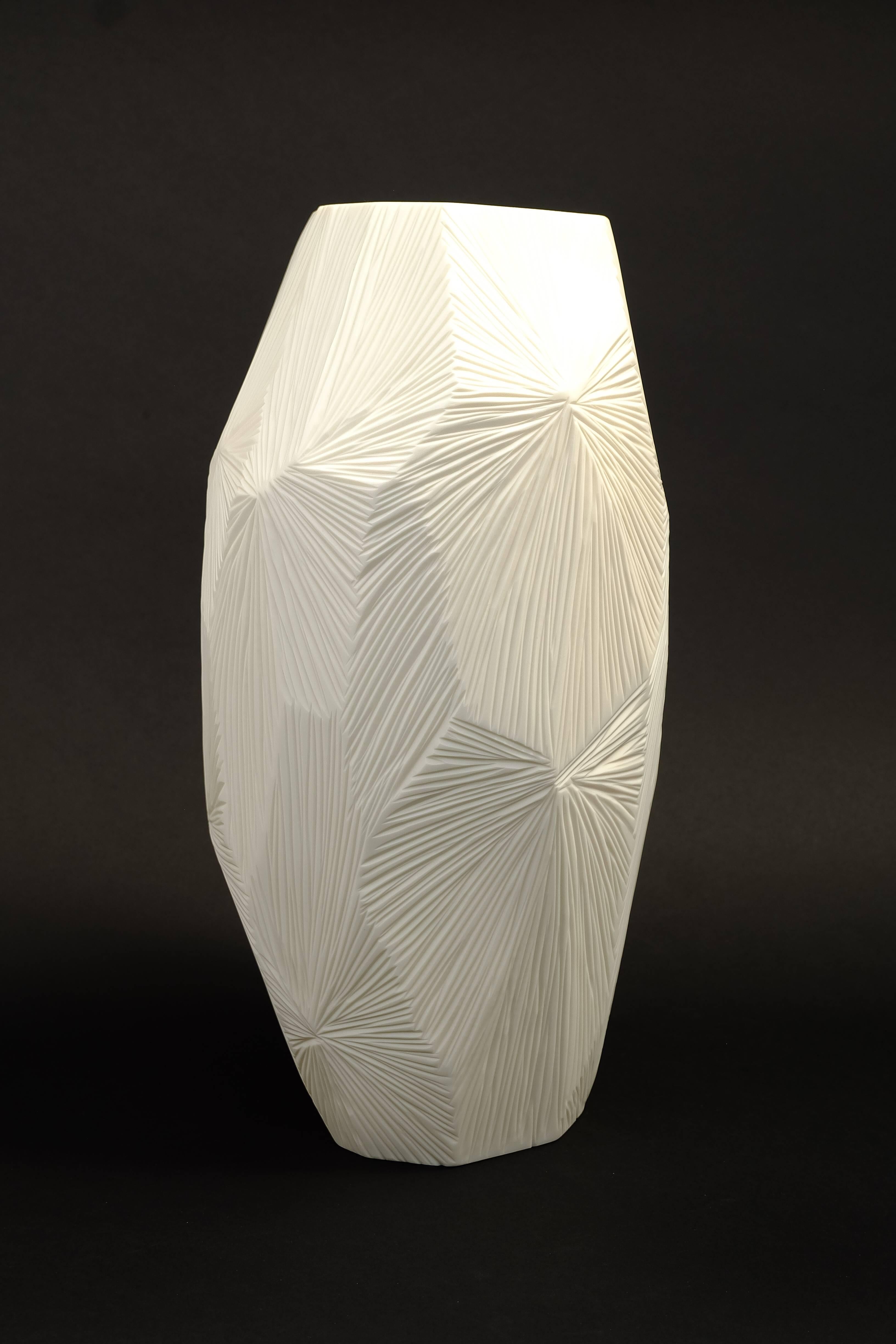 Large Vase from the Fragments series - Naturalistic Art by Vezzini & Chen