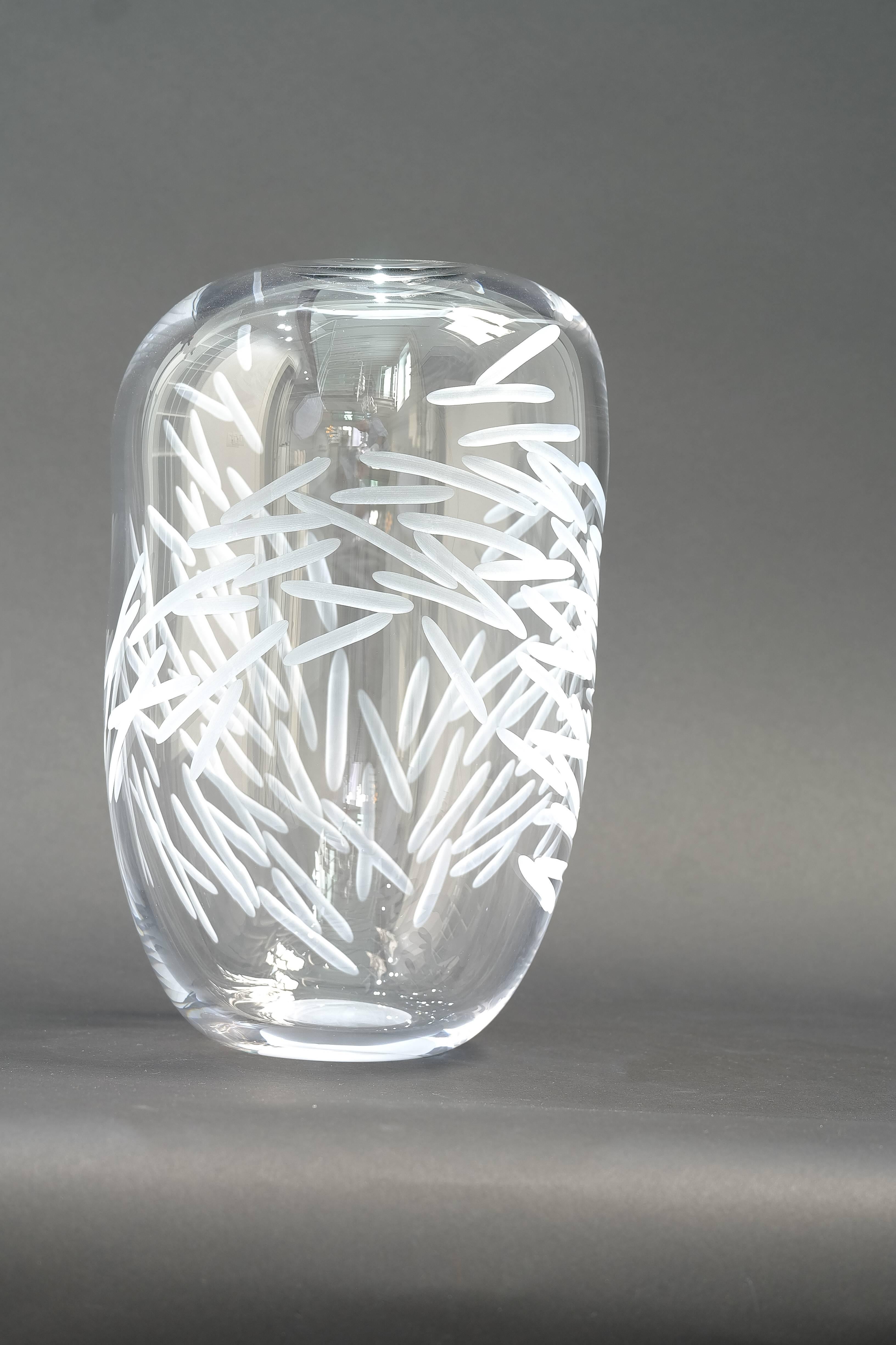 Untitled glass vase - Naturalistic Art by Vezzini & Chen