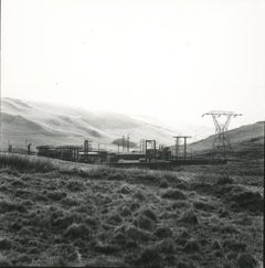 Gelatinesilber-Fotografie von Rosemary Ellis Power Station für Buch Pfeifen und Drähte 