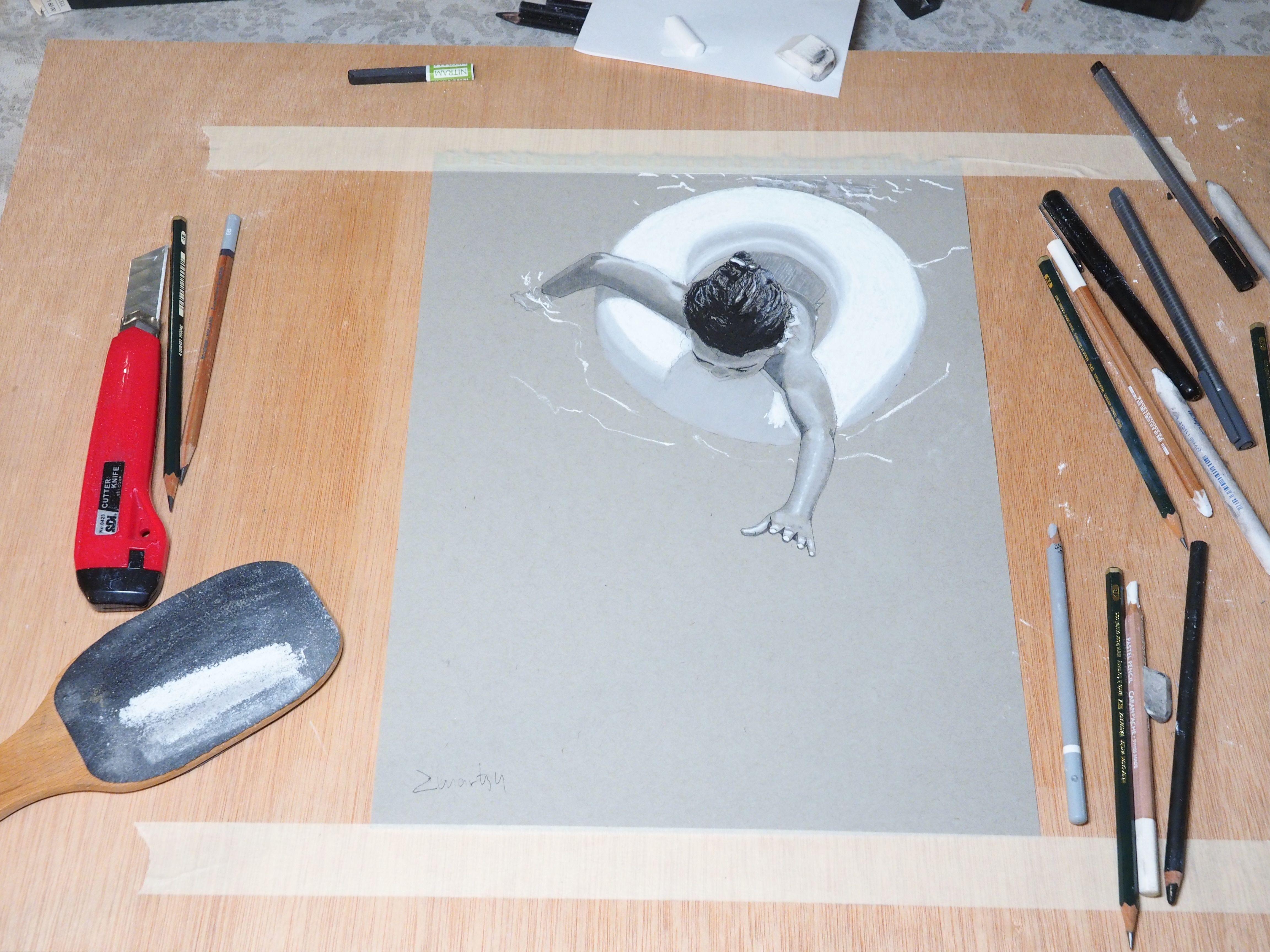 Girl on float, Drawing, Charcoal on Paper - Autres styles artistiques Art par Carlos MartÃ­n