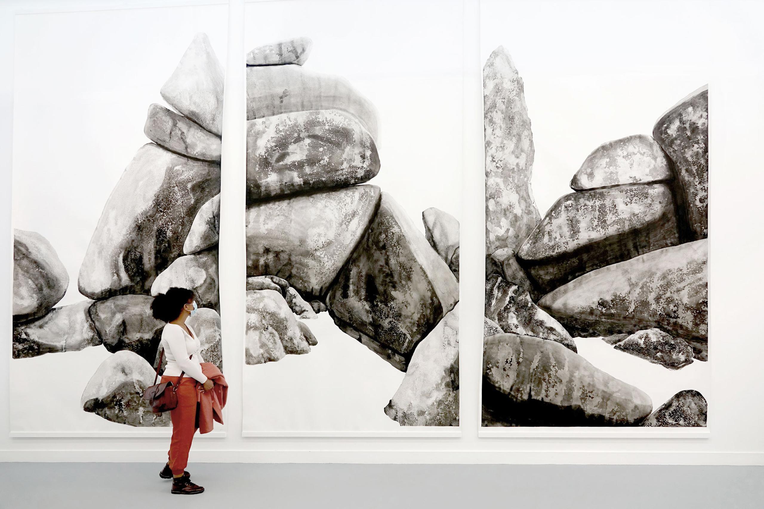 Promontoires, triptyque sur le sol par Yann Bagot - Dessin à l'encre contemporaine
