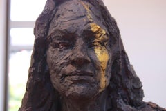 La Sorcière (avec Mathilde) - Portrait de femme, sculpture en céramique