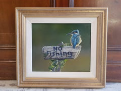 Contemporary Realist Wildlife Bird oil painting 'Kingfisher' by Ben Waddams