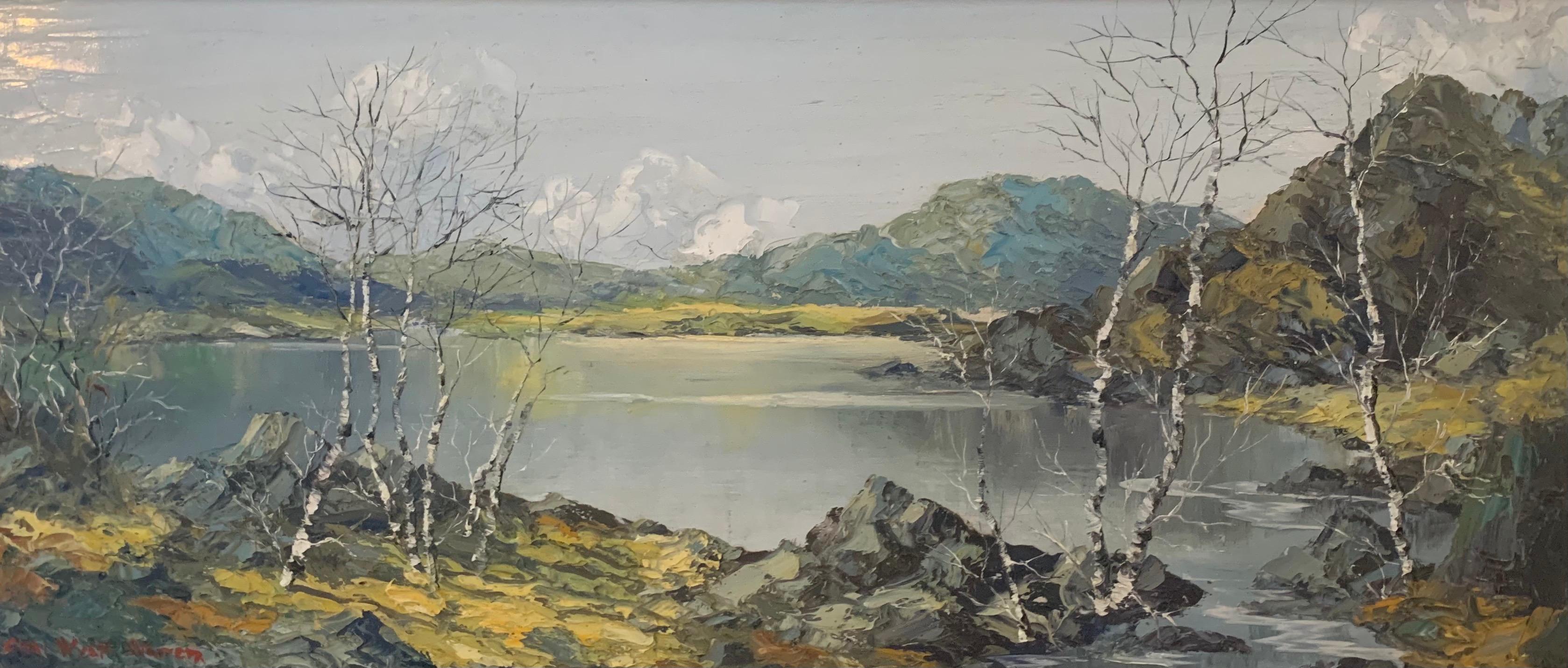 Peinture à l'huile représentant les montagnes et les lacs de Snowdon au Pays de Galles par l'artiste britannique moderne Charles Wyatt Warren (1908-1983)

L'œuvre d'art mesure 21.5 x 9.25 pouces 
Le cadre mesure 28,5 x 17 pouces

Charles Wyatt